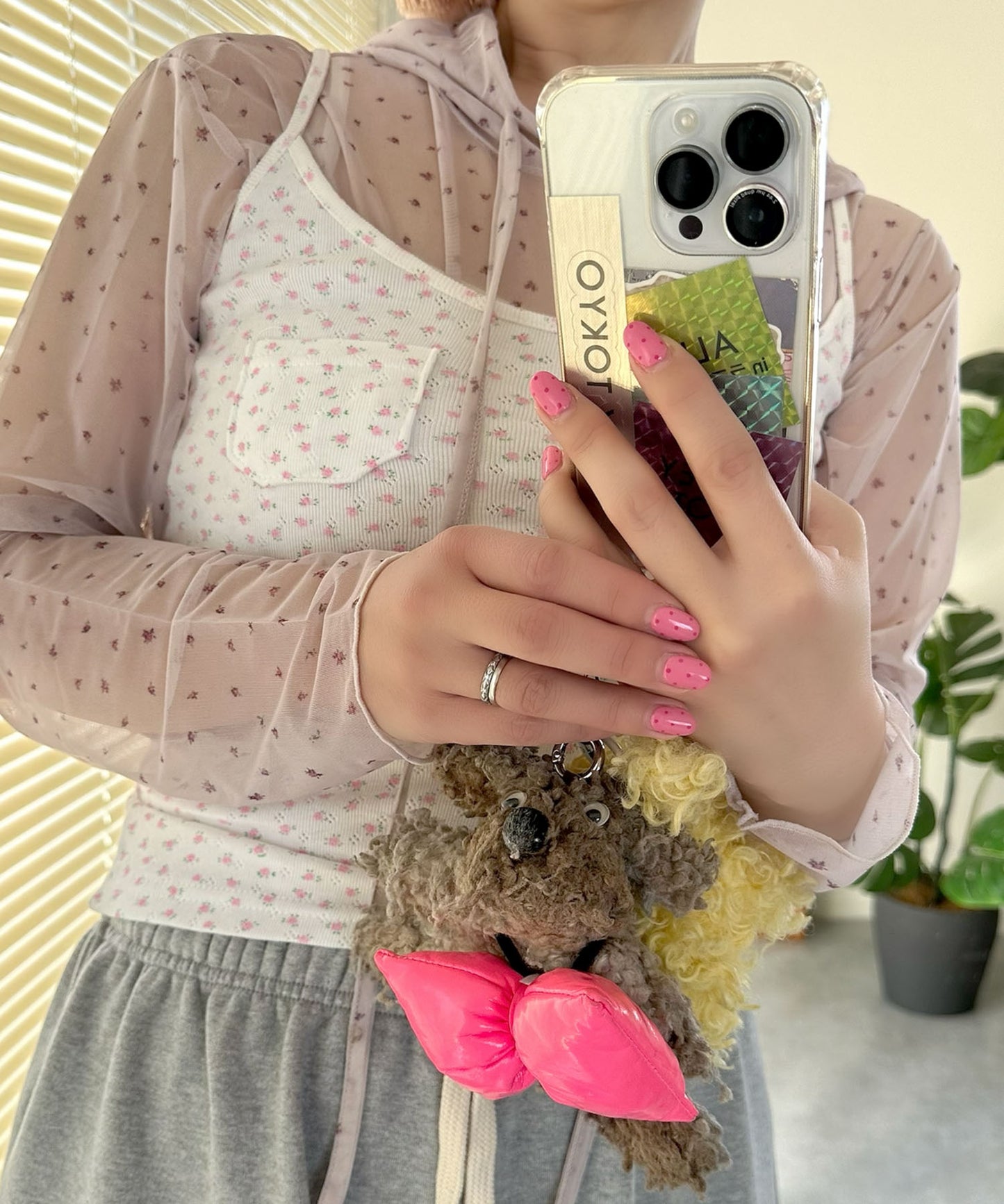 ミニポケ付きフラワーキャミ【オフホワイト】