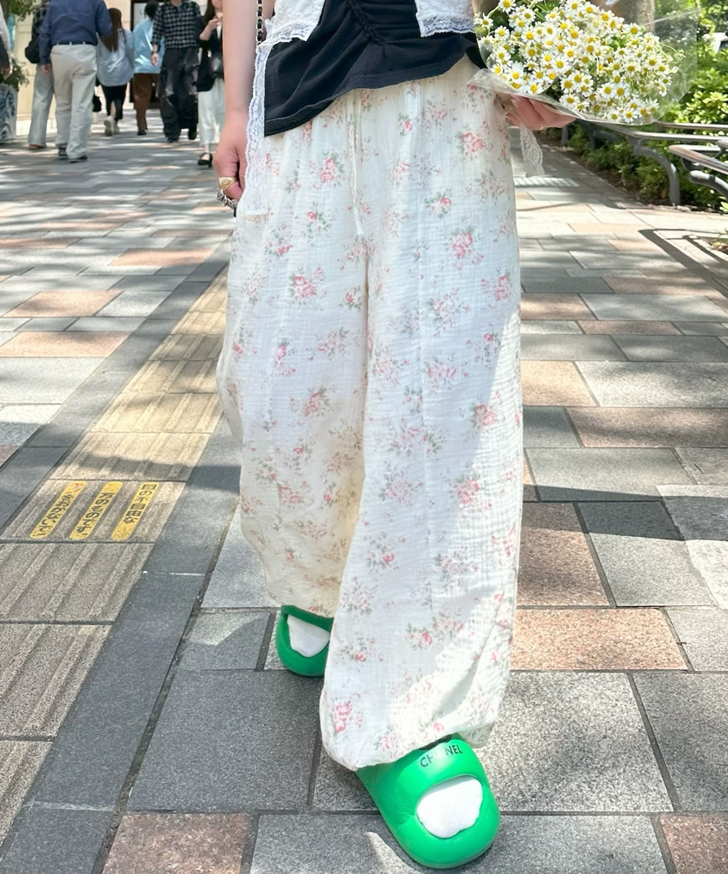 やわやわのラクチン花柄パンツ【オフホワイト】