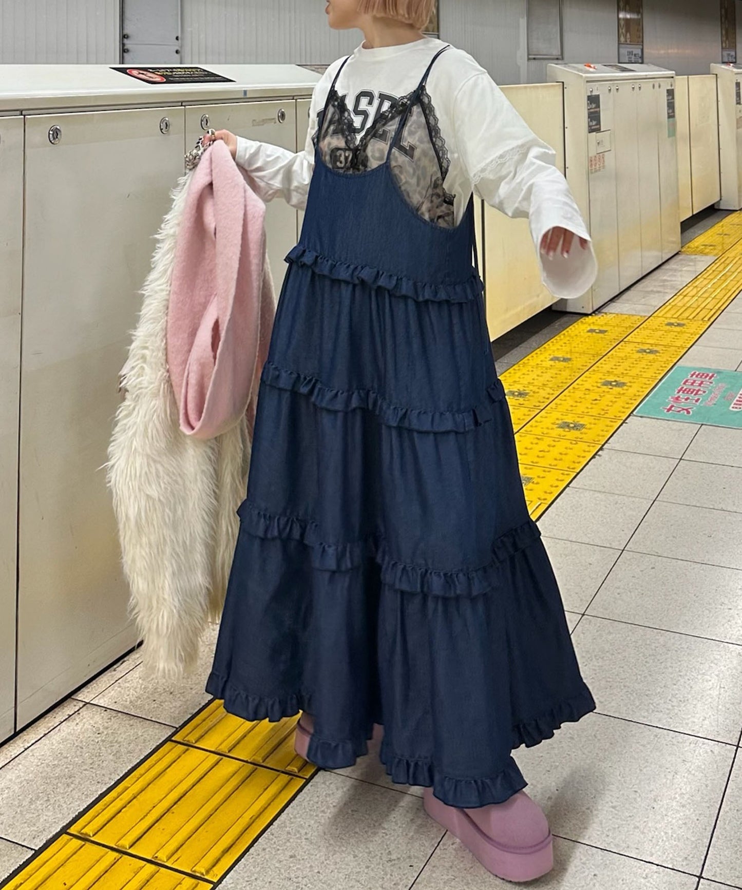 フリルティアードキャミワンピ【ネイビー系】