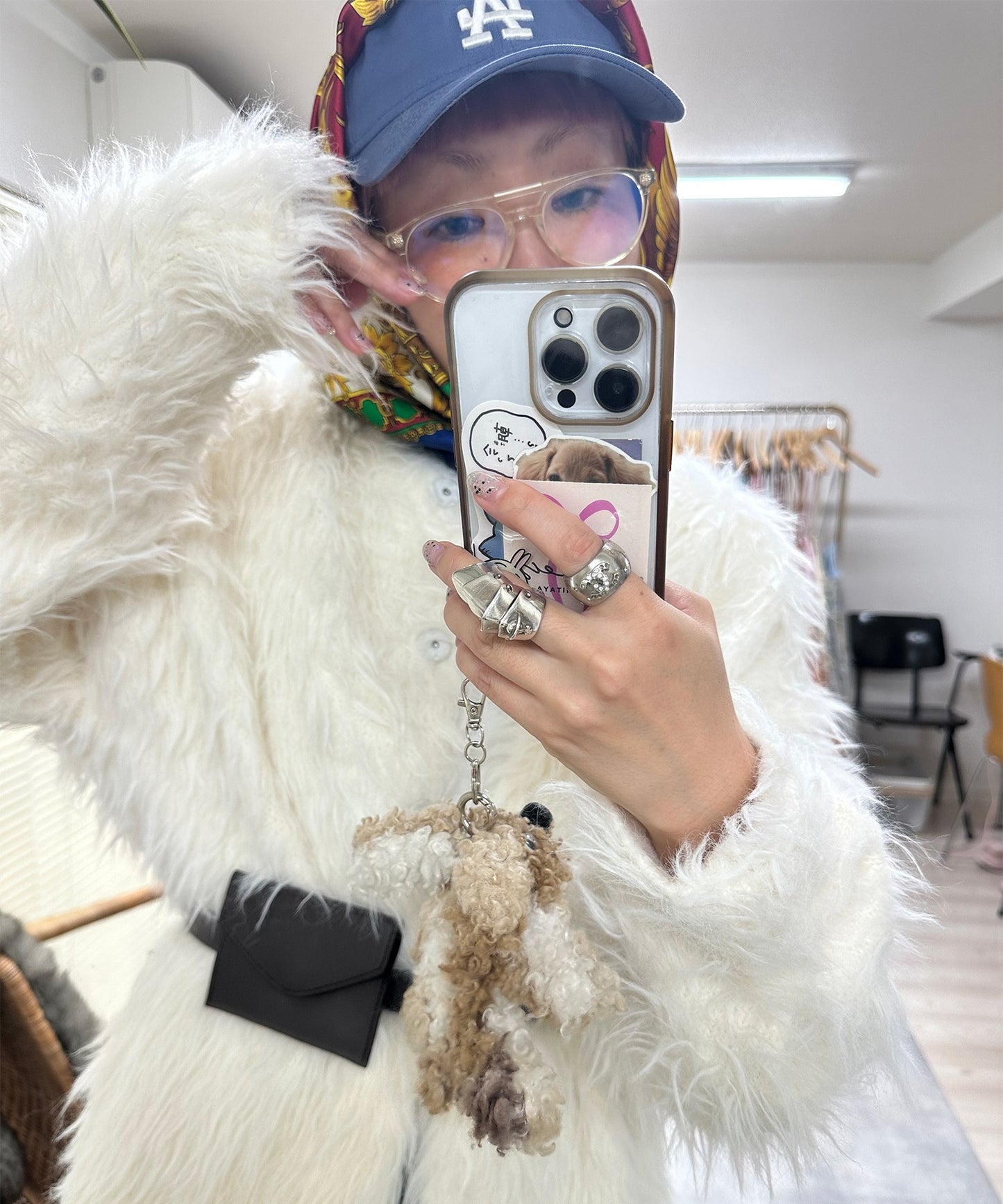 ふっさふさ過ぎるBIGカーデ【オフホワイト】