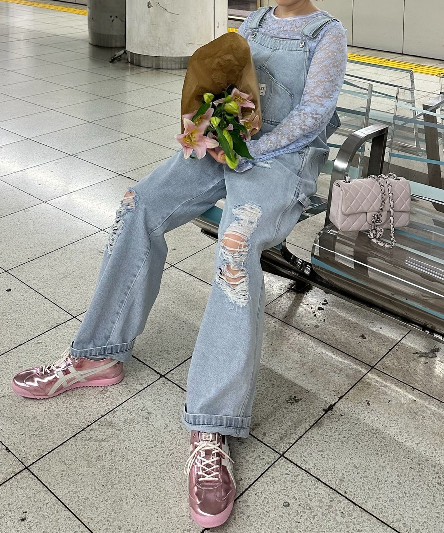 けっこうなダメージサロペ【サックスブルー】