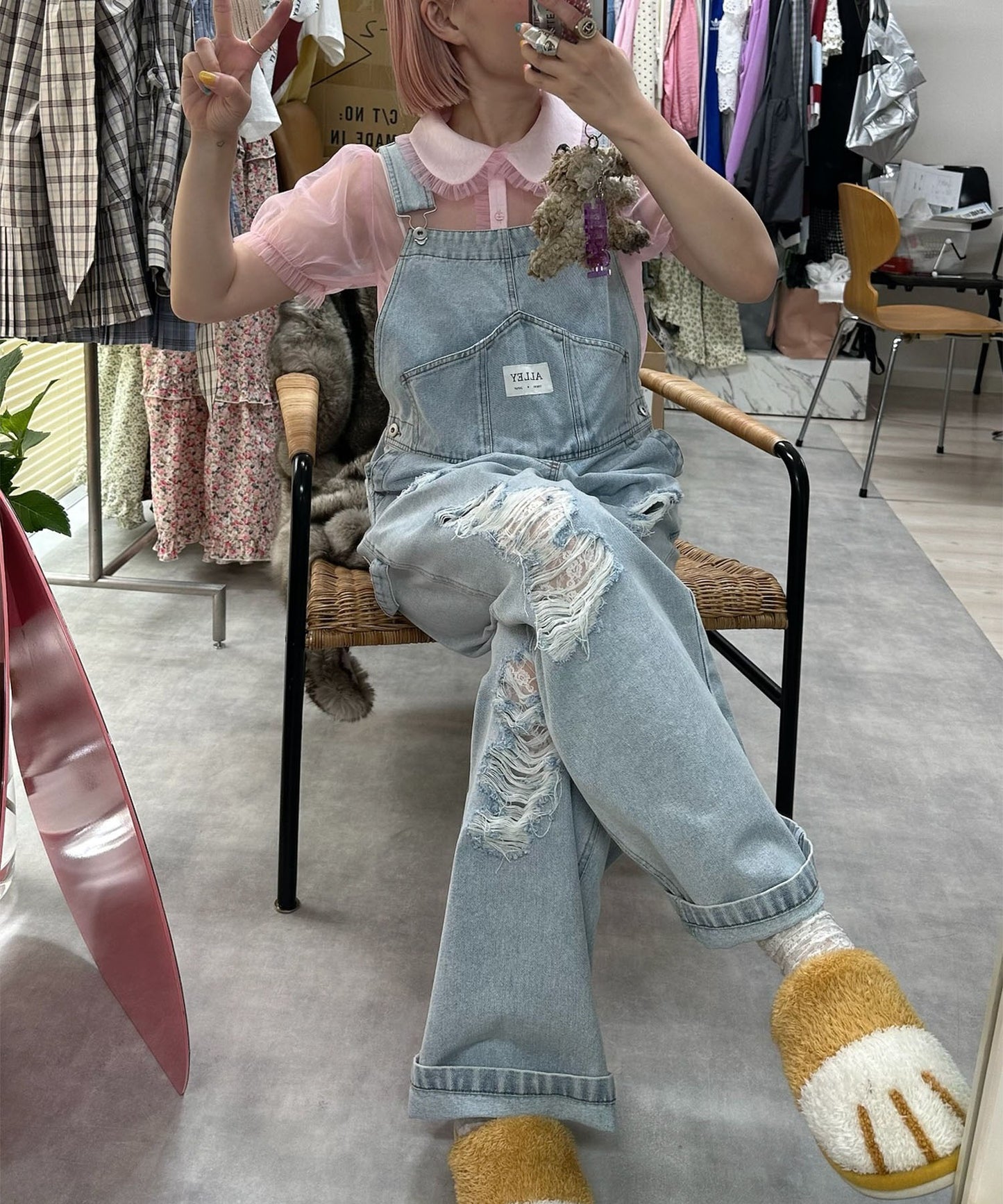 けっこうなダメージサロペ【サックスブルー】