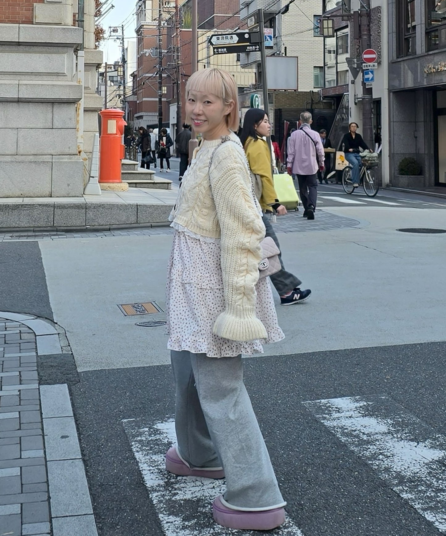 フリルティアードキャミワンピミニ【オフホワイト】