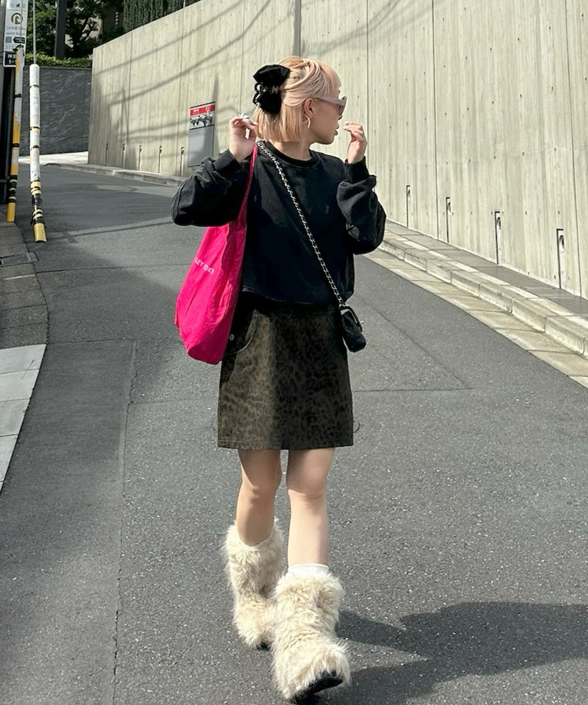 ダメージ裏毛トップス【スミクロ】