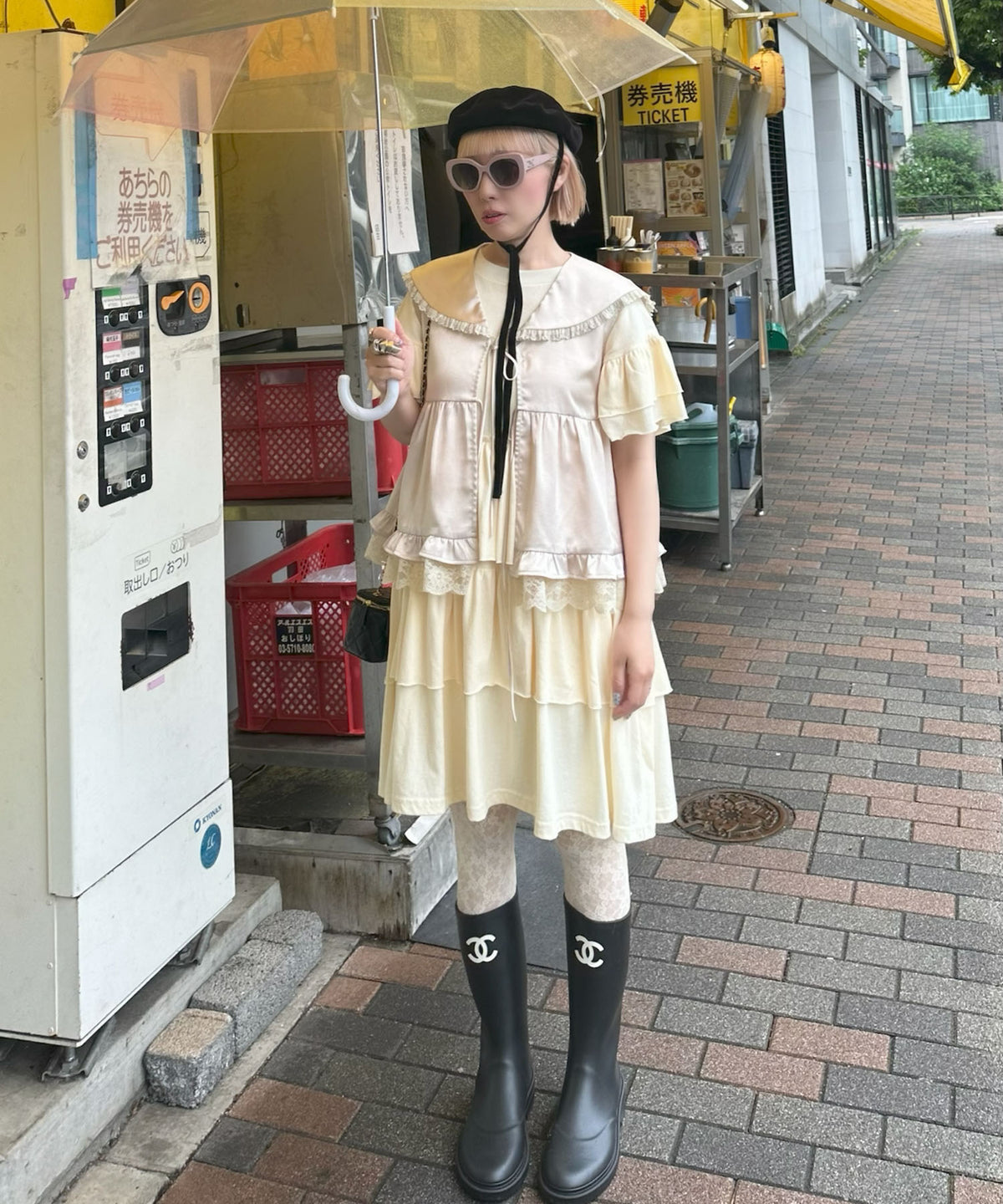 【復刻！】半袖になったフリフリカットワンピ【オフホワイト】