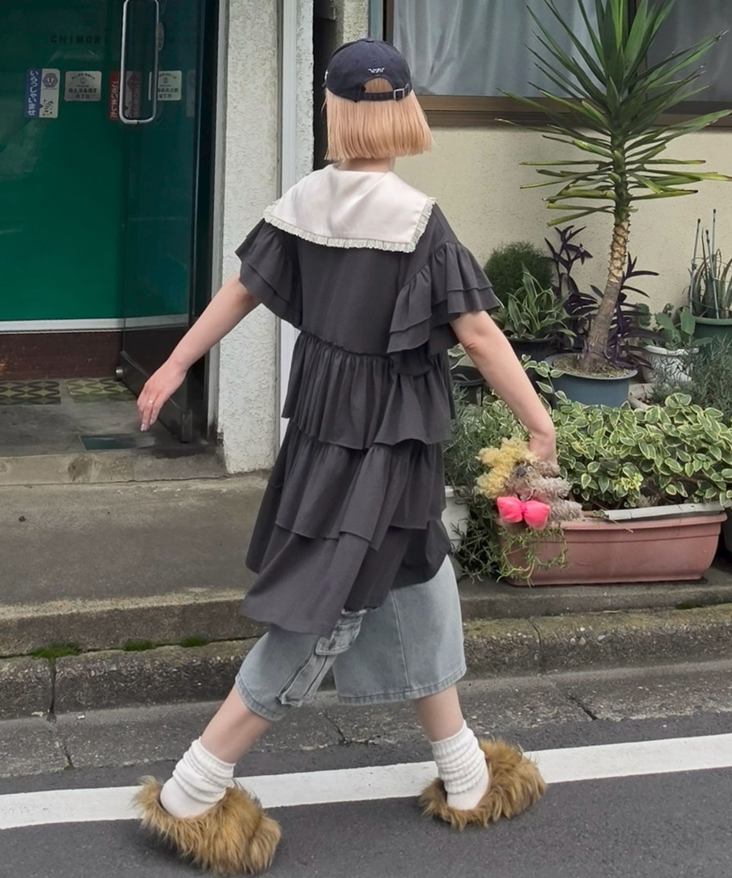 【復刻！】半袖になったフリフリカットワンピ【スミクロ】