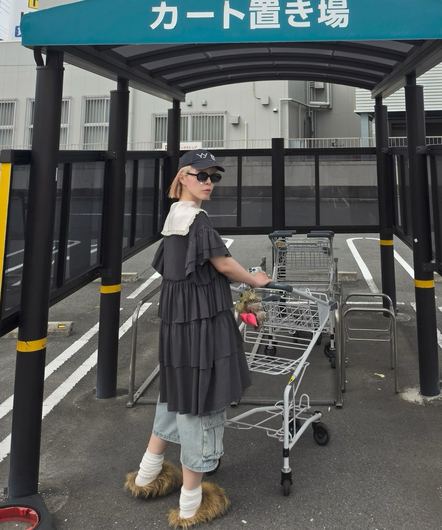 【復刻！】半袖になったフリフリカットワンピ【スミクロ】