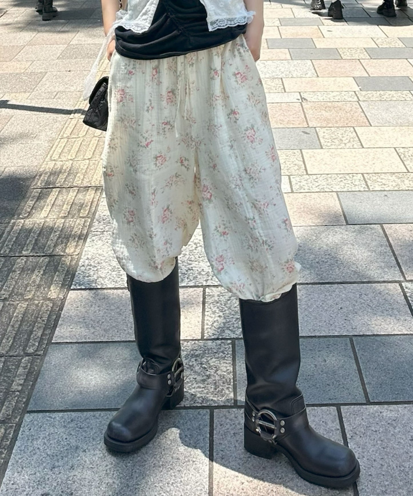 やわやわのラクチン花柄パンツ【オフホワイト】