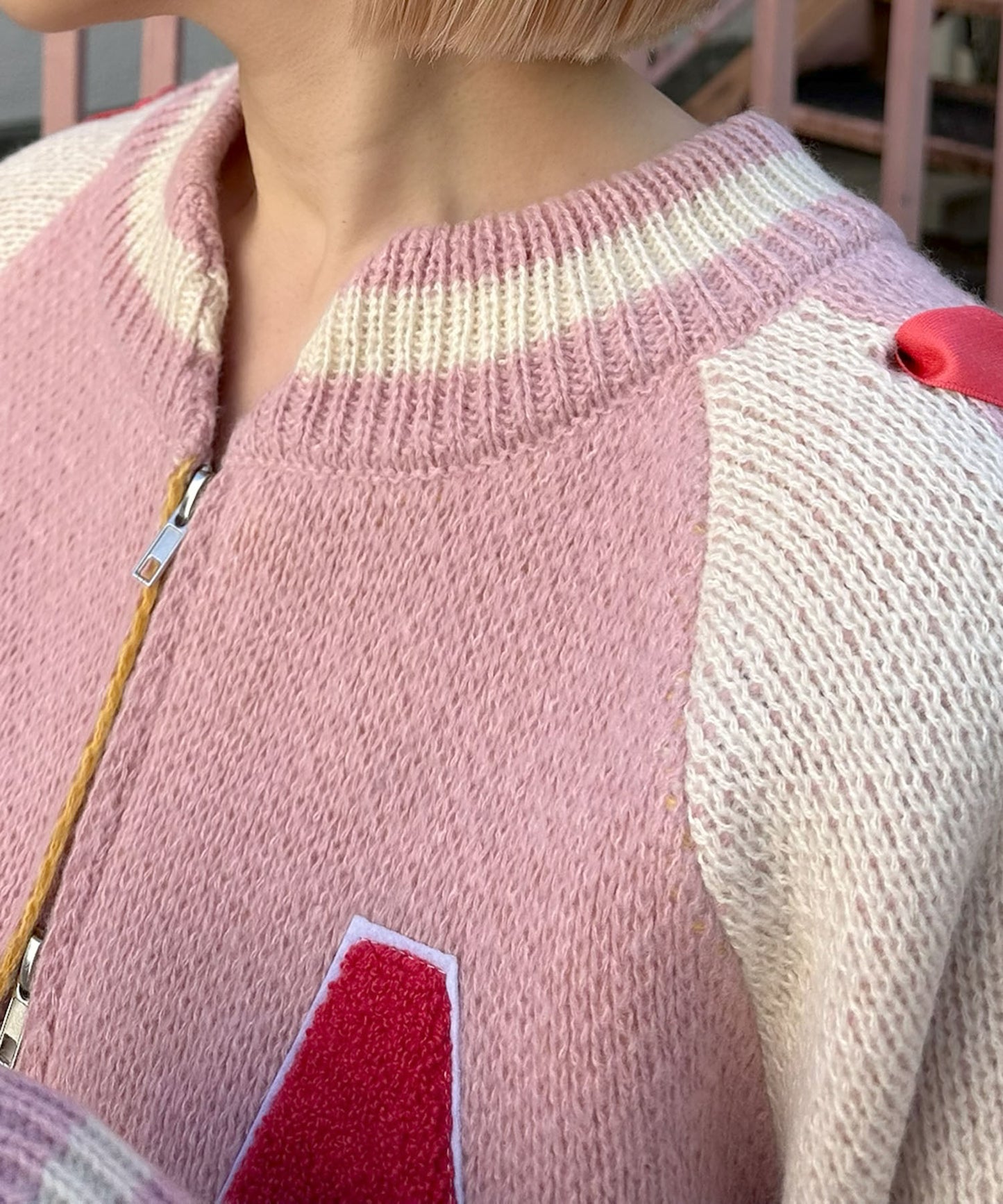 袖リボンALLEYニットスタジャン【ピンク】