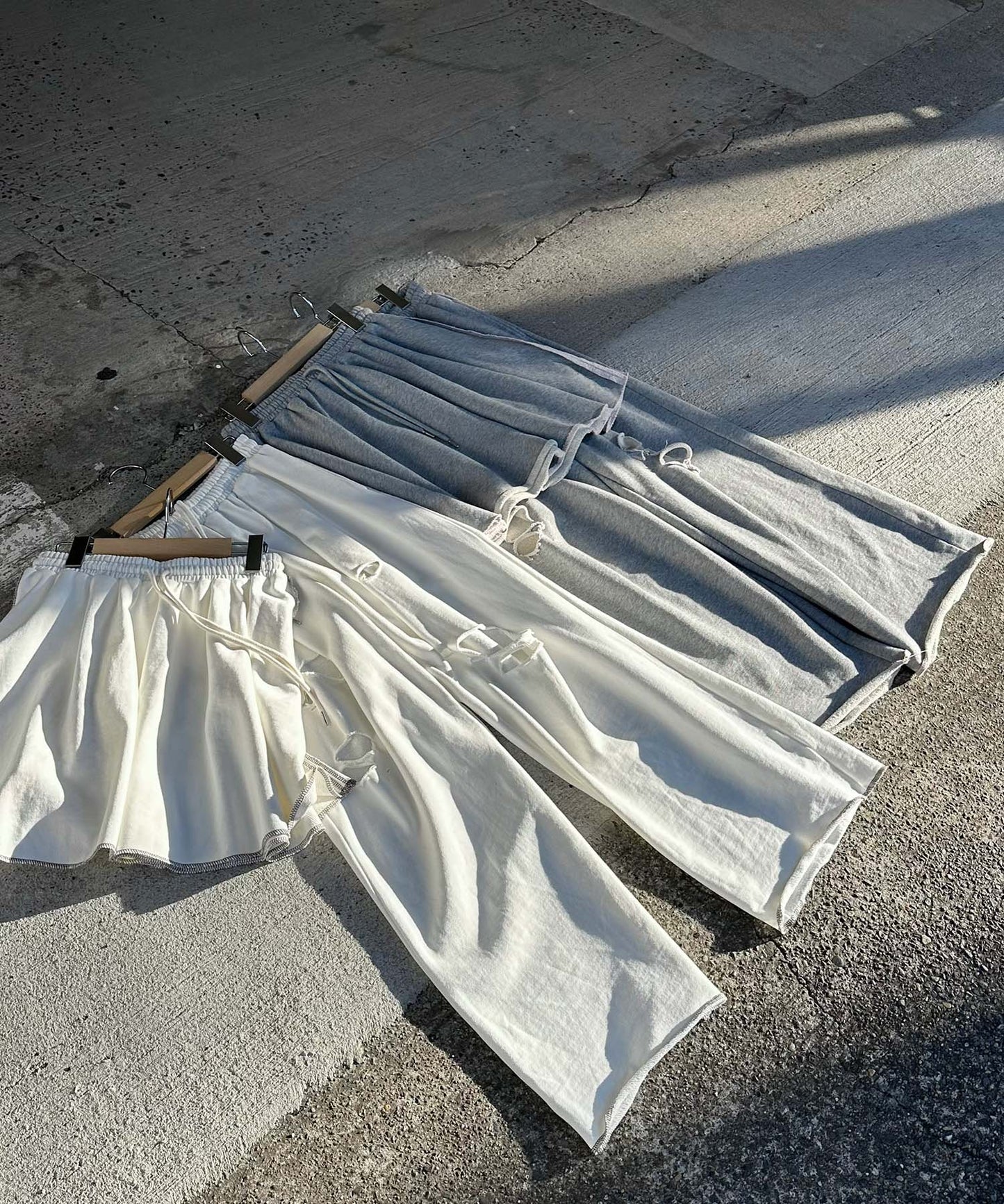 ダメージスウェパンとフレアスカートのセット【オフホワイト】