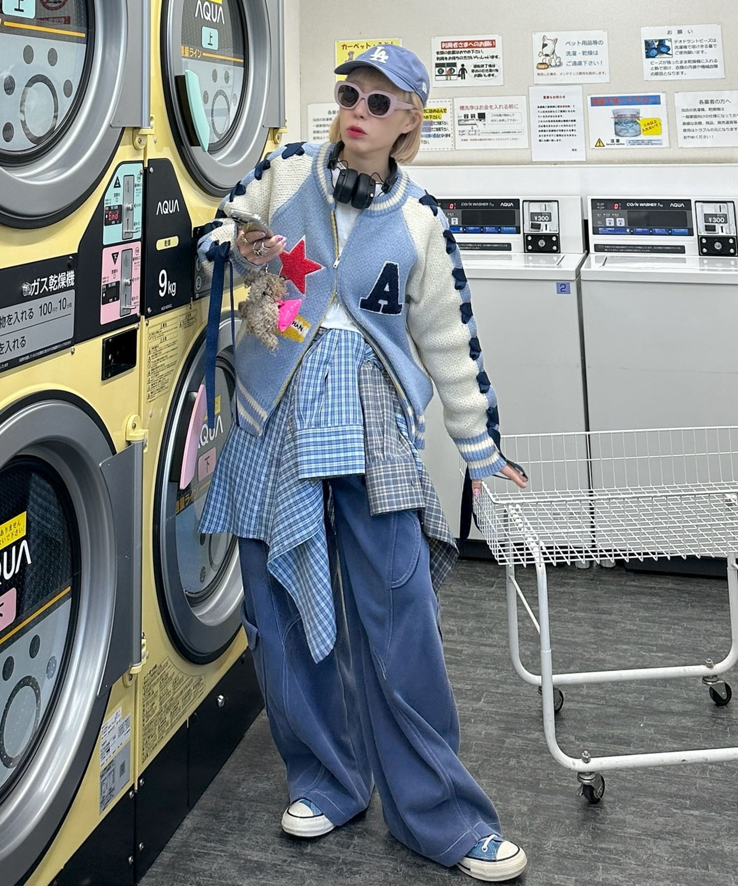 ウォッシュ加工のイージーパンツ【ブルー】