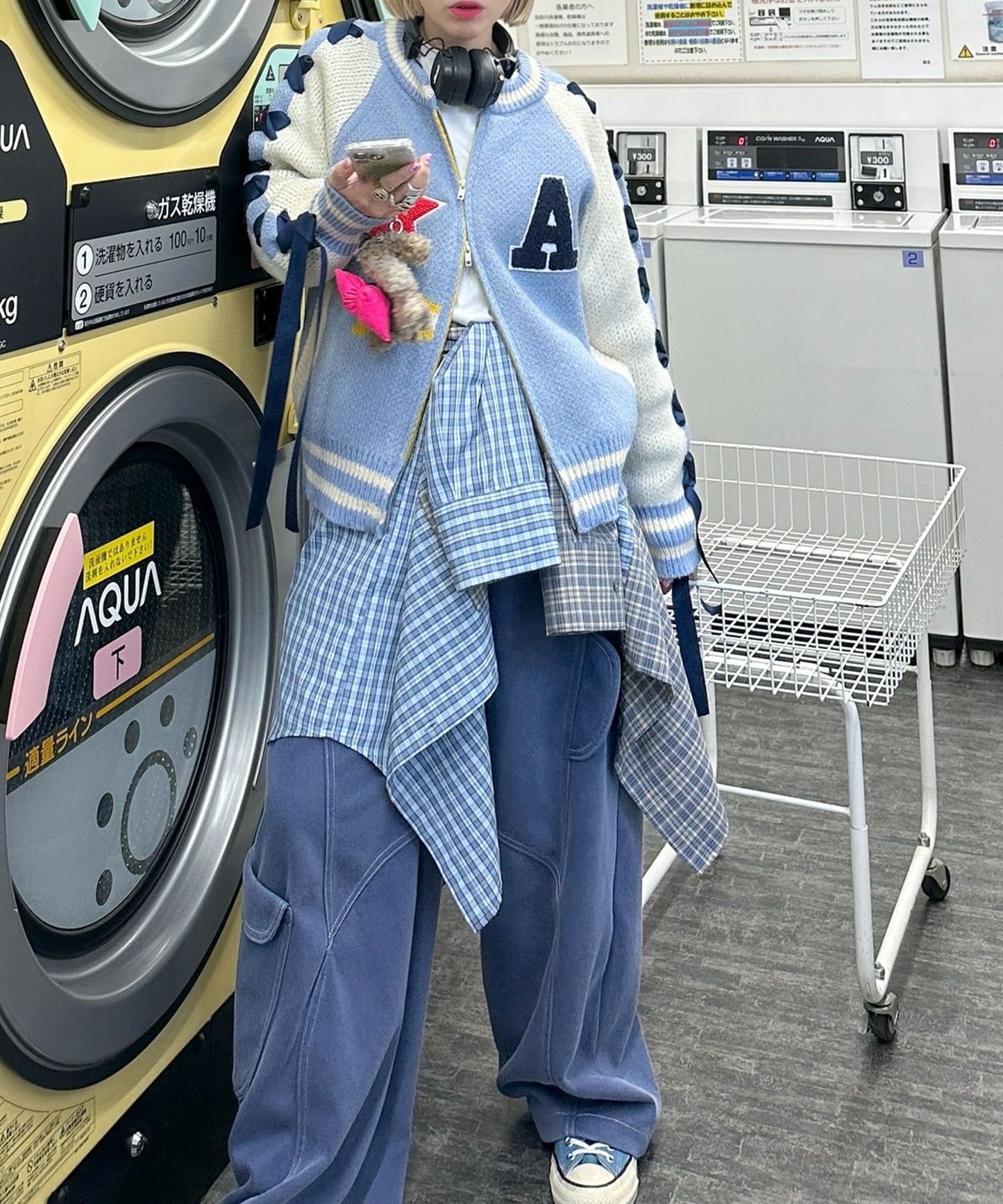 ウォッシュ加工のイージーパンツ【ブルー】