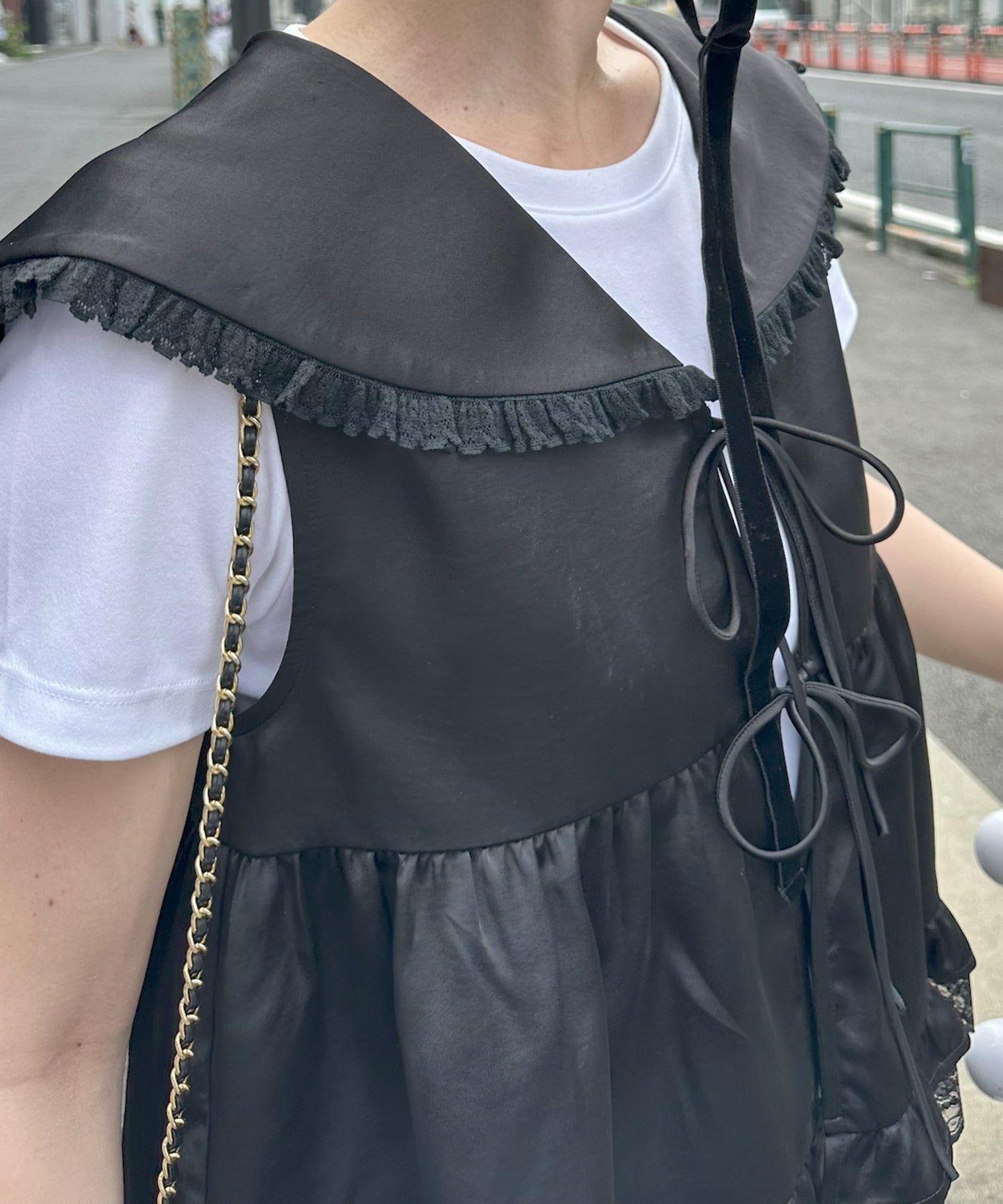 セーラーサテンノースリブラウス【ブラック】