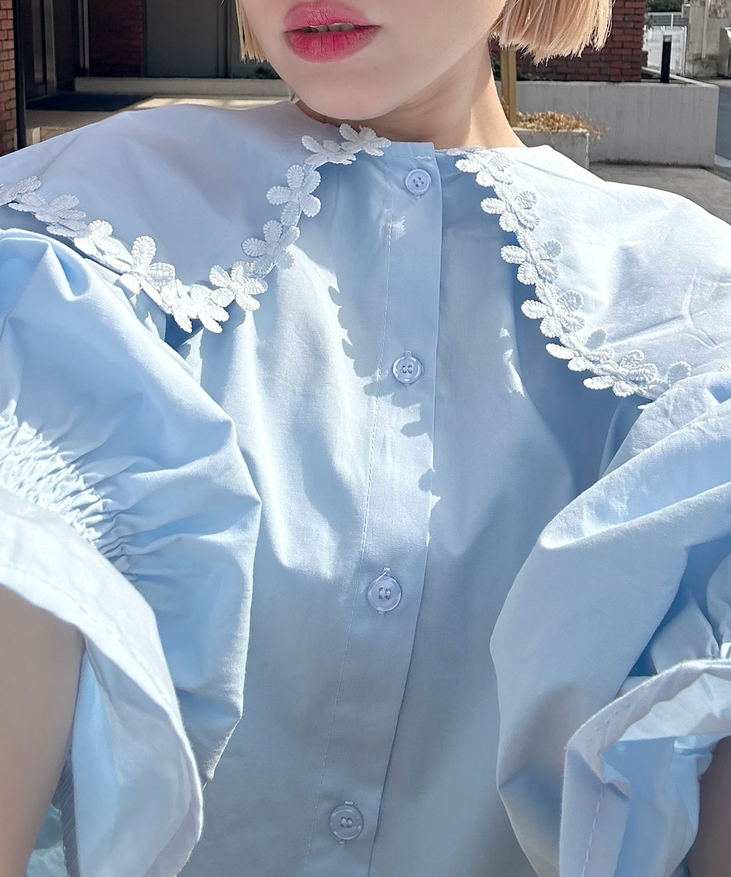 お花モチーフBig衿ブラウス【サックスブルー】