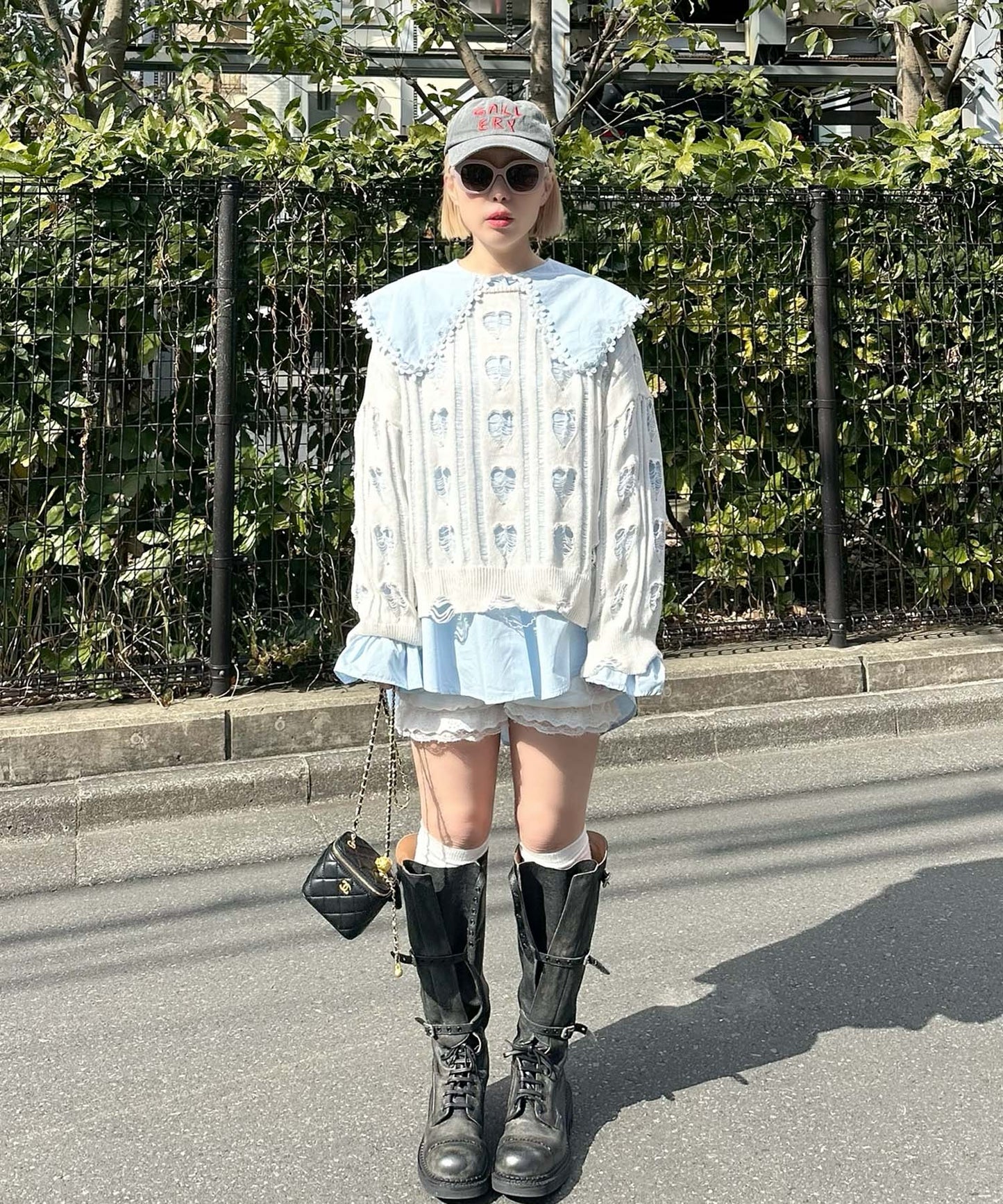 お花モチーフBig衿ブラウス【サックスブルー】