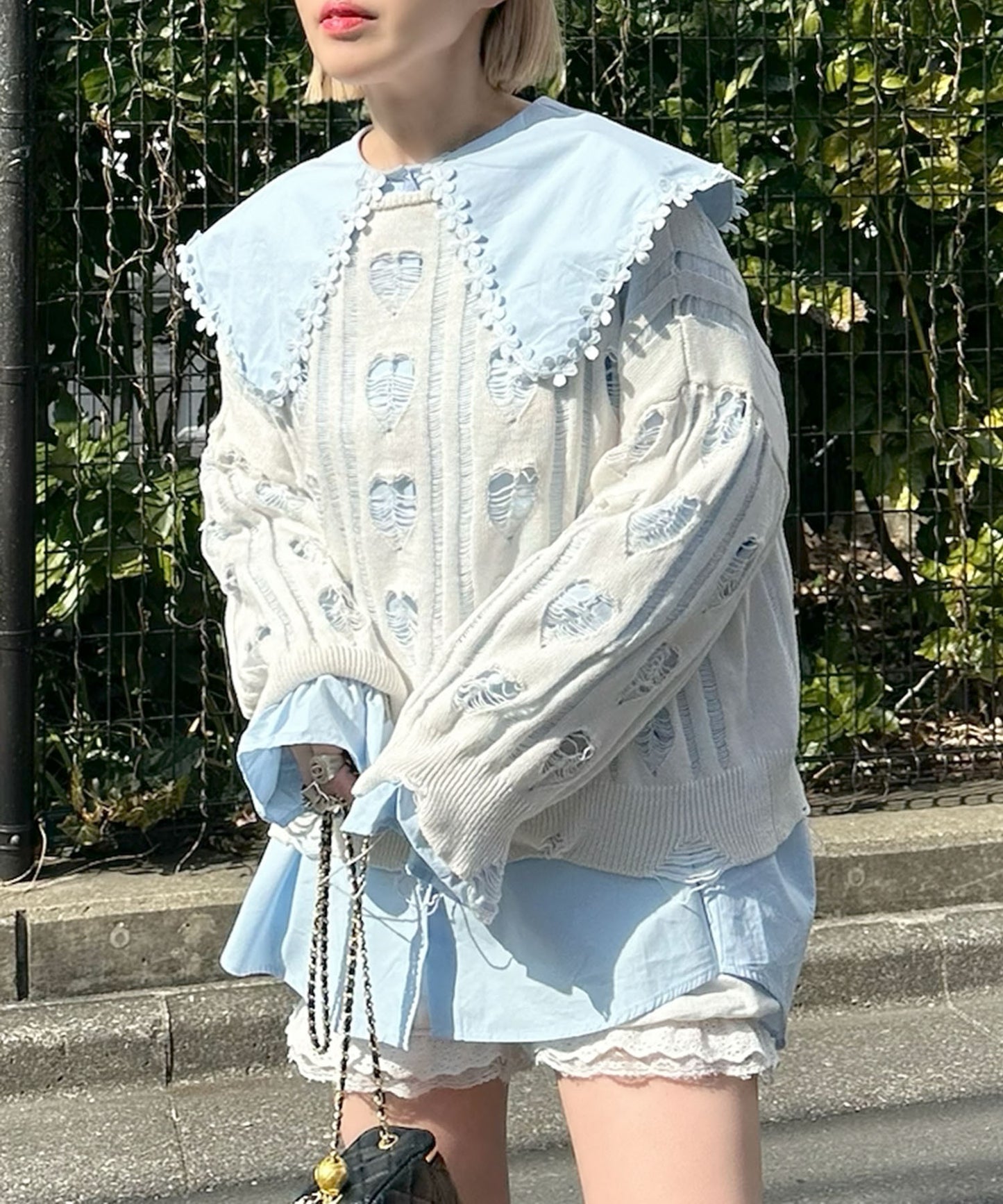 お花モチーフBig衿ブラウス【サックスブルー】