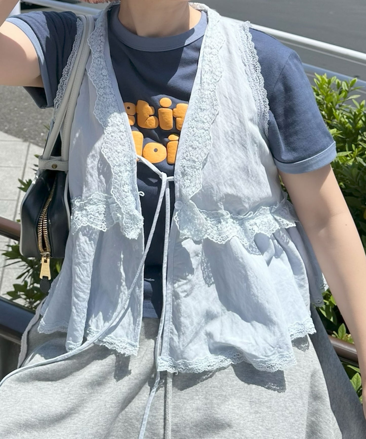 フリフリリボンノースリブラウス【サックスブルー】