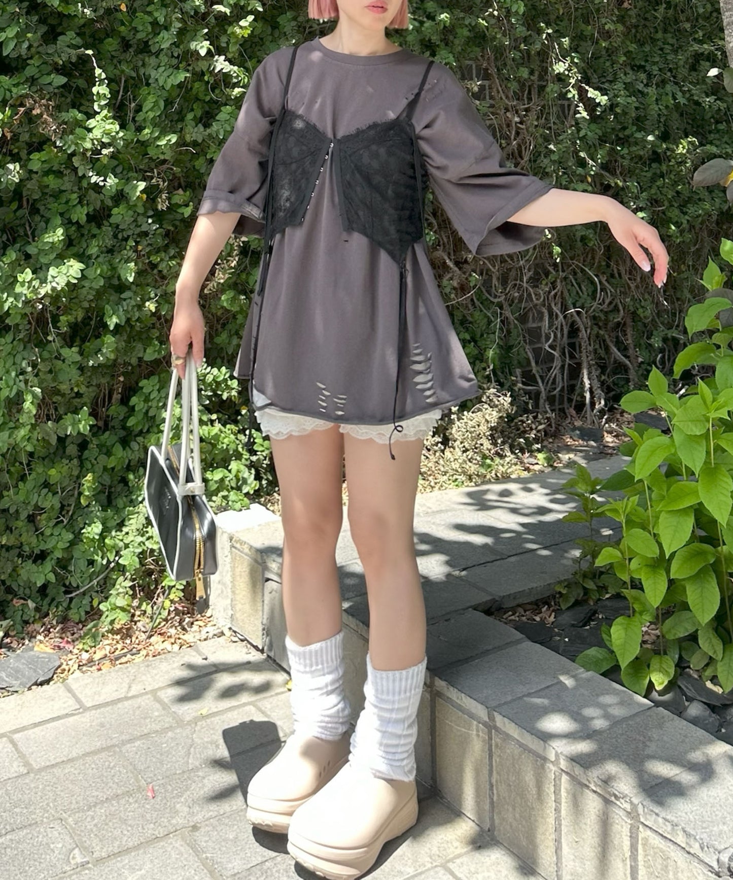 ダメージいっぱいのBIG T【グレー】