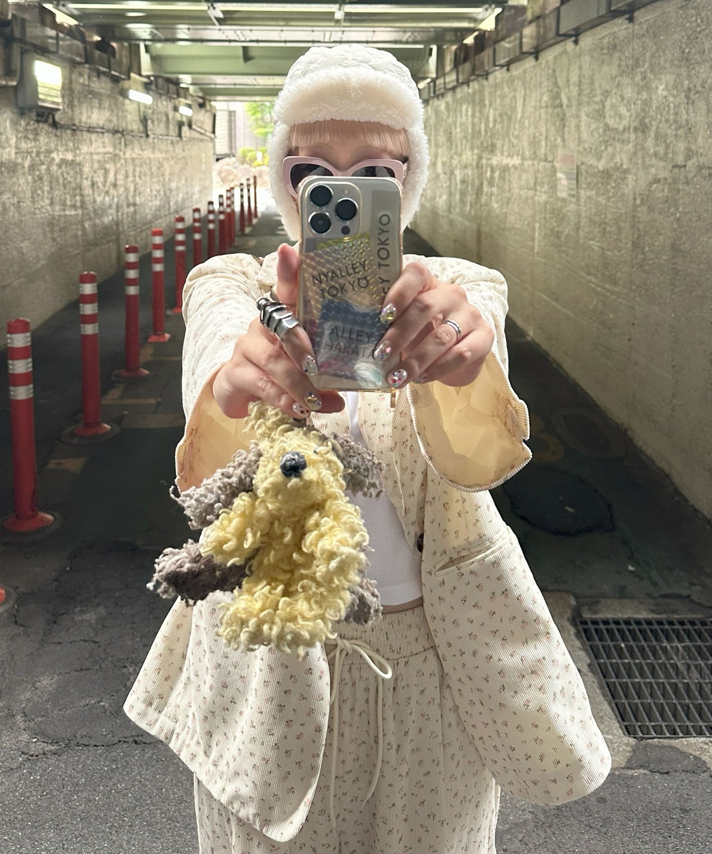 【セットアップで着られる】けっこうおっきめのかっこいいジャケット【オフホワイト】
