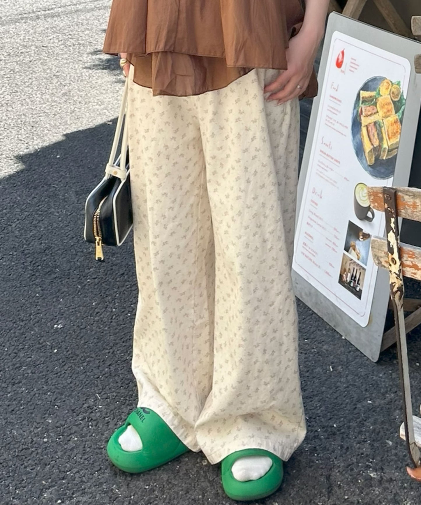 花柄ゆるパンツ【オフホワイト】