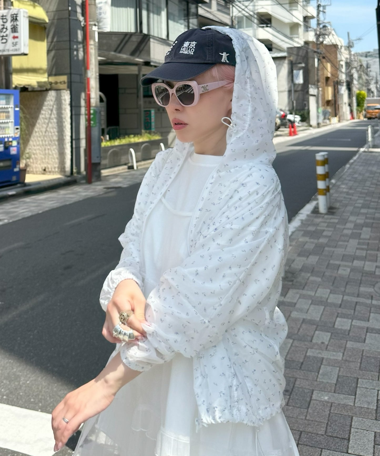 ダメージいっぱいのBIG T【オフホワイト】