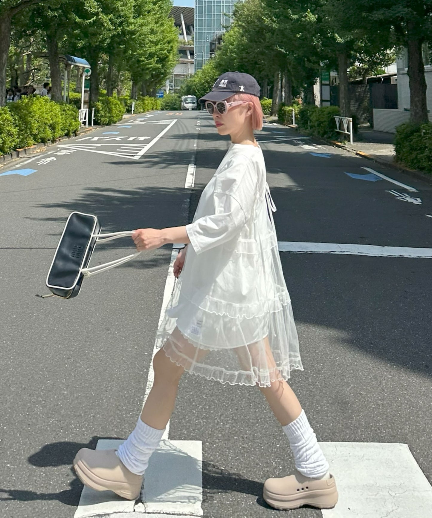 ダメージいっぱいのBIG T【オフホワイト】