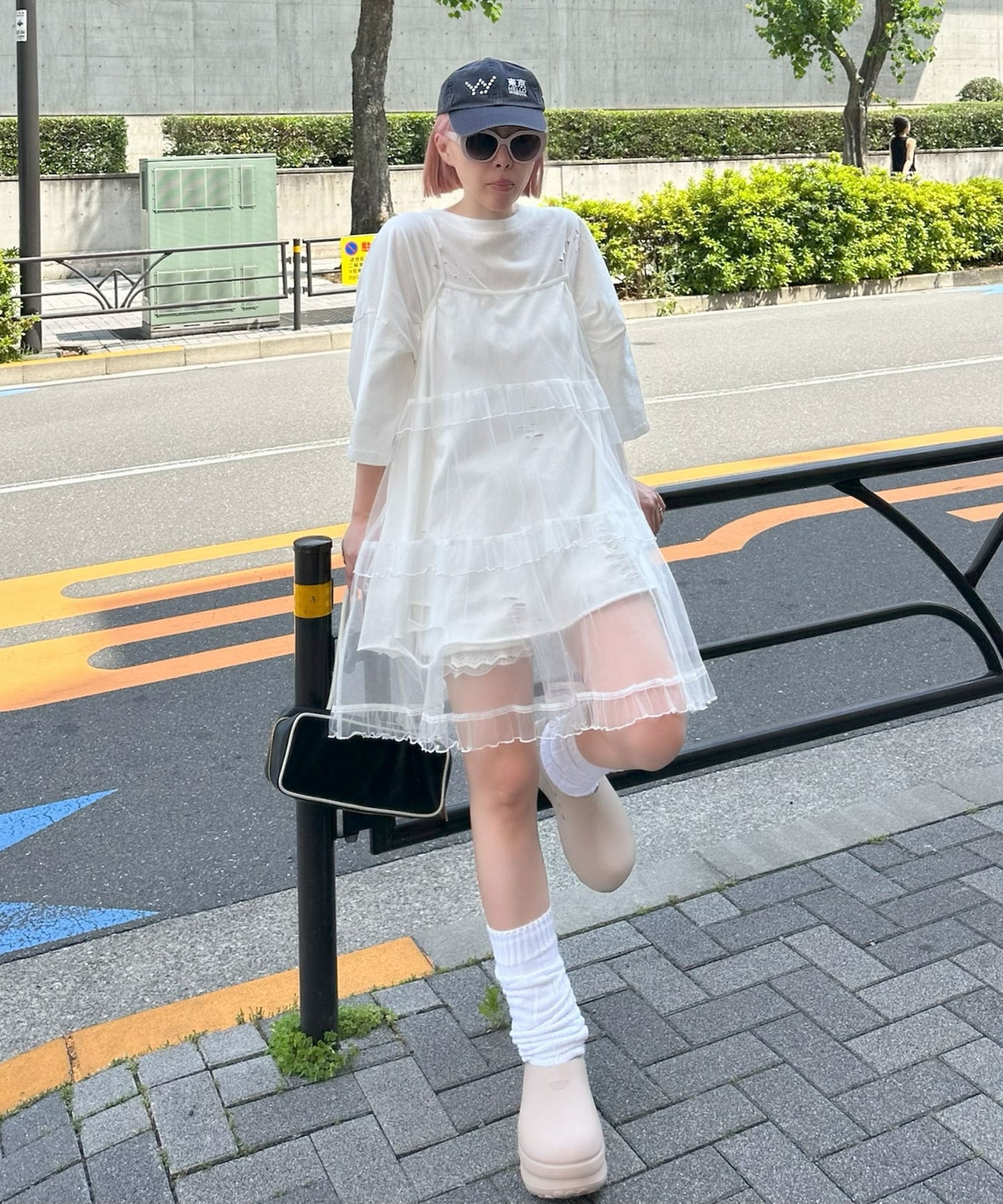 ダメージいっぱいのBIG T【オフホワイト】