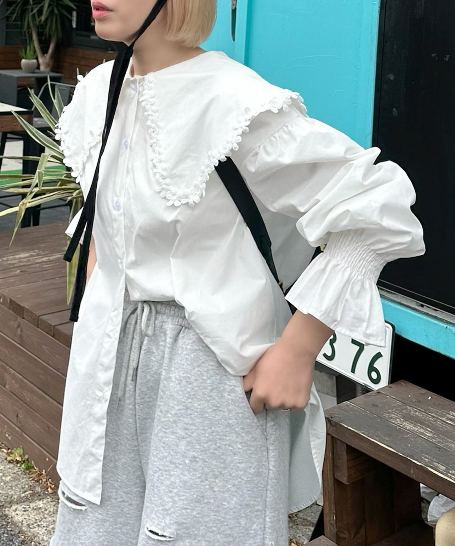 お花モチーフBig衿ブラウス【オフホワイト】