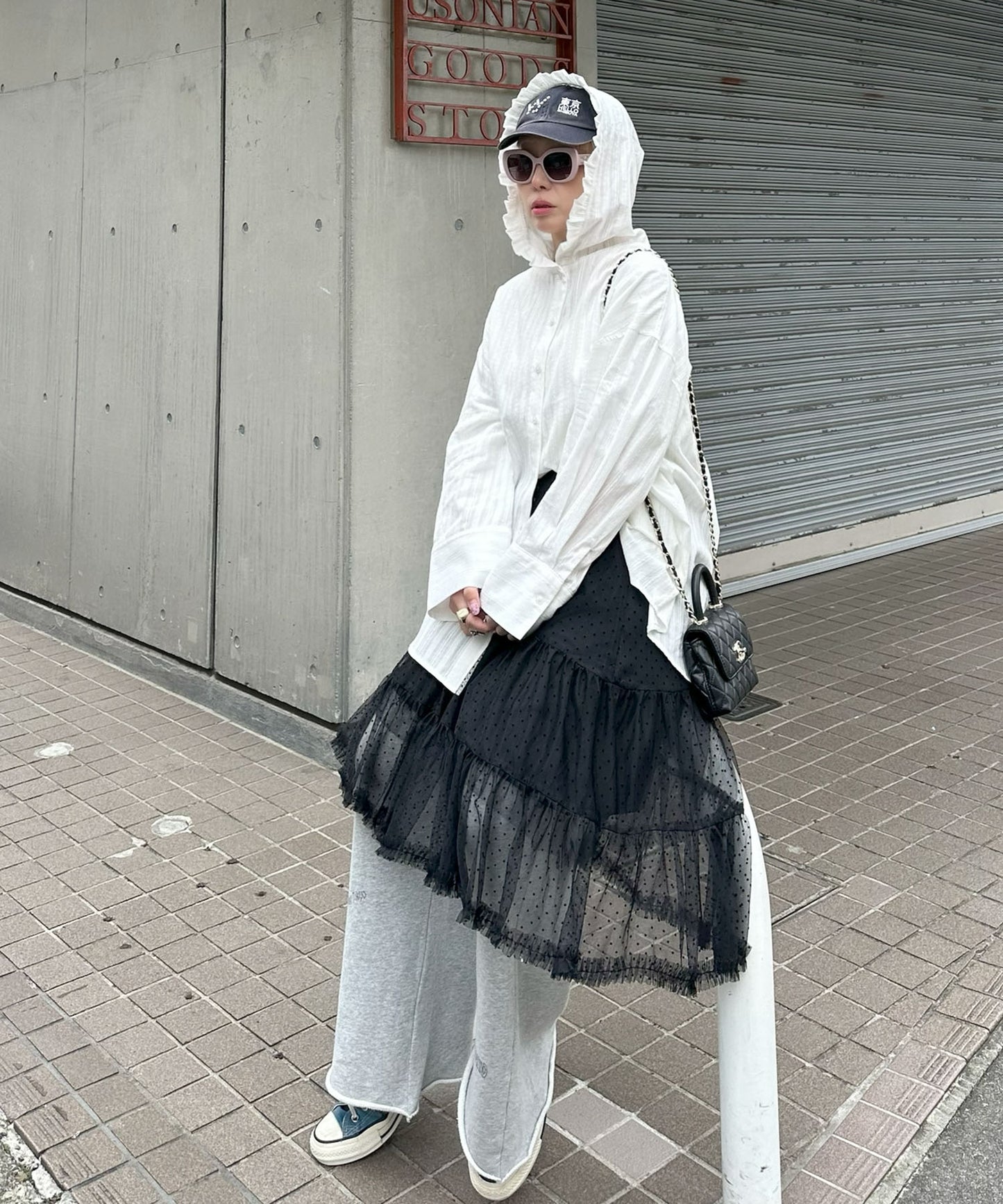 フリフリフードシャツ【オフホワイト】