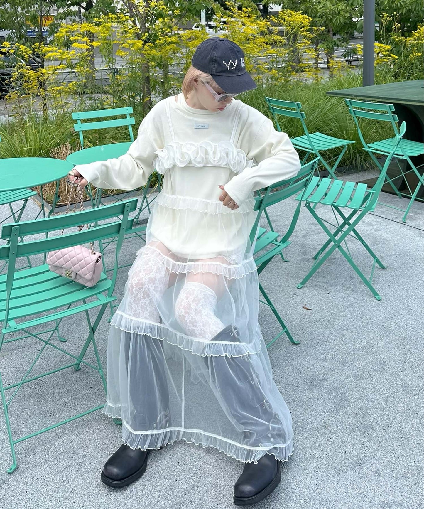 サテンのお花風ビスチェ【オフホワイト】