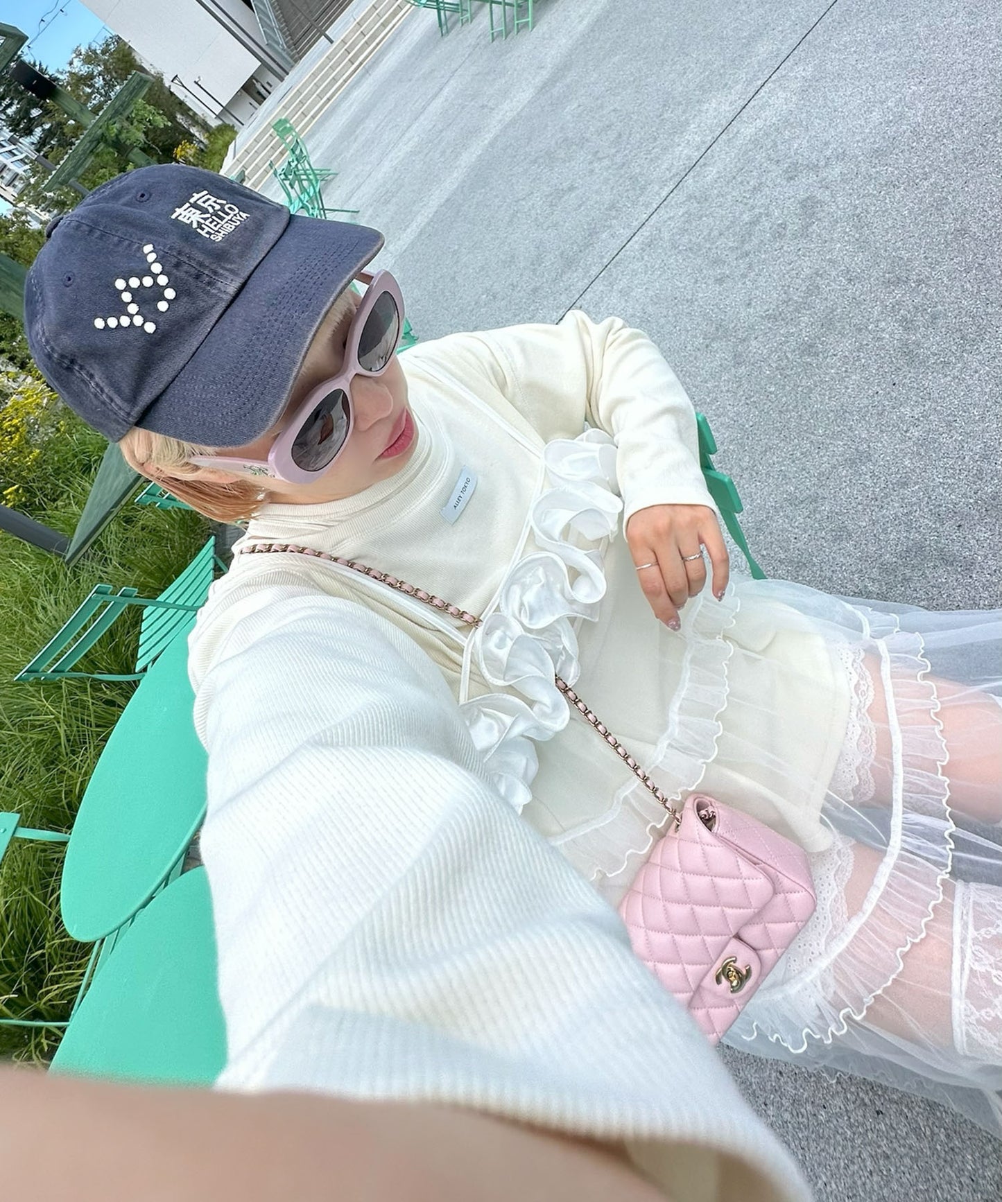 サテンのお花風ビスチェ【オフホワイト】