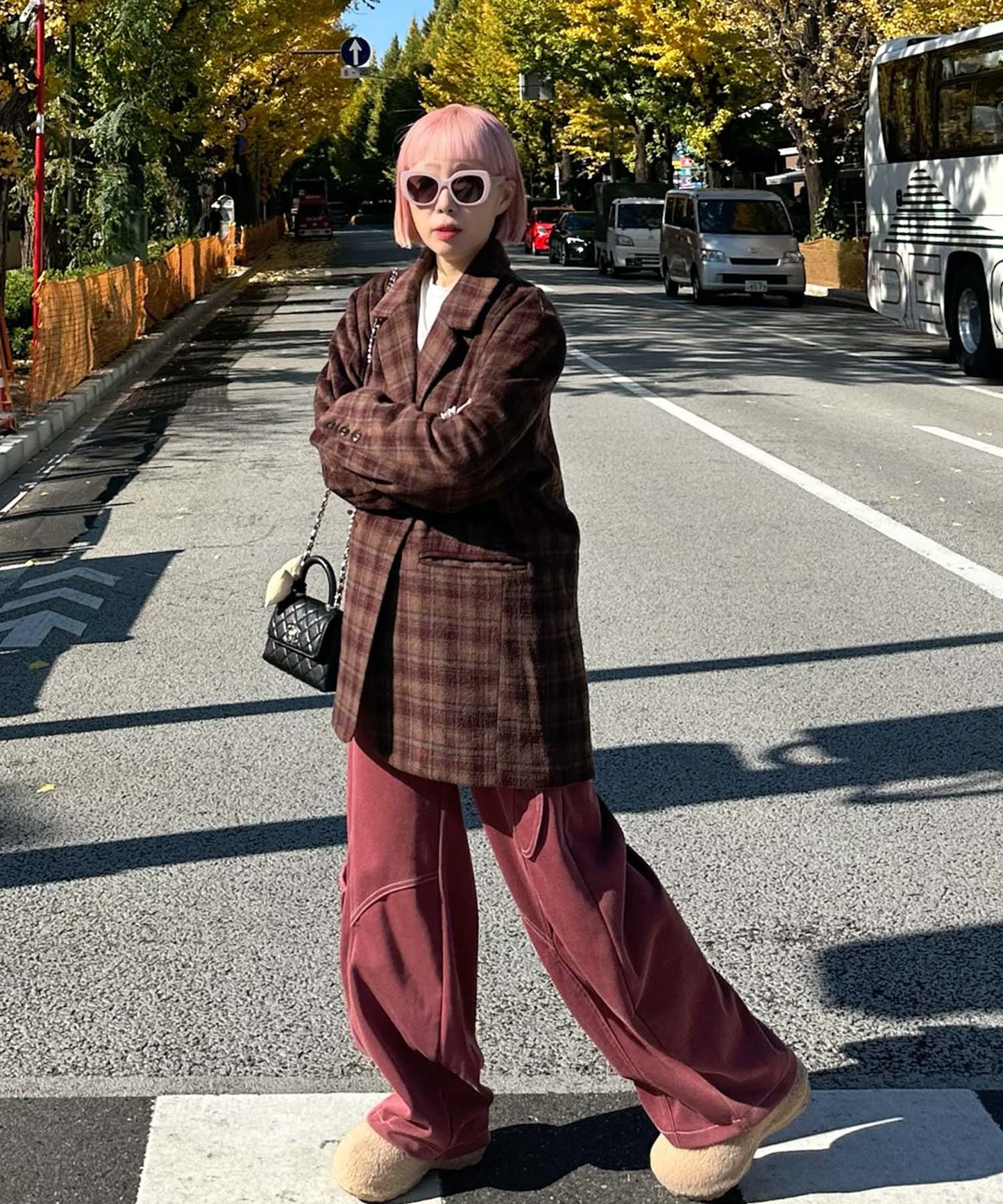 ウォッシュ加工のイージーパンツ【ピンク系】