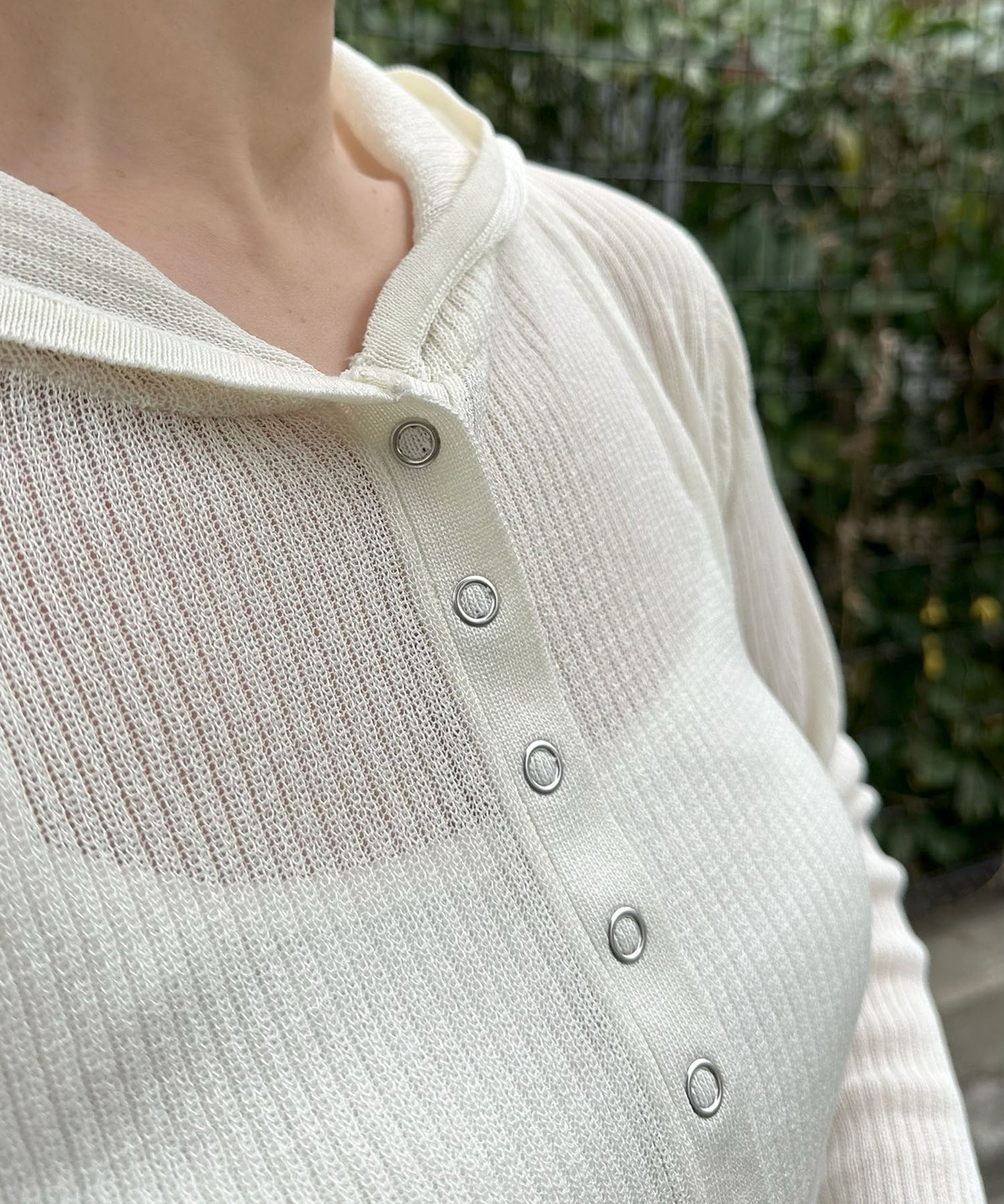 フード付シアーニットトップス【オフホワイト】