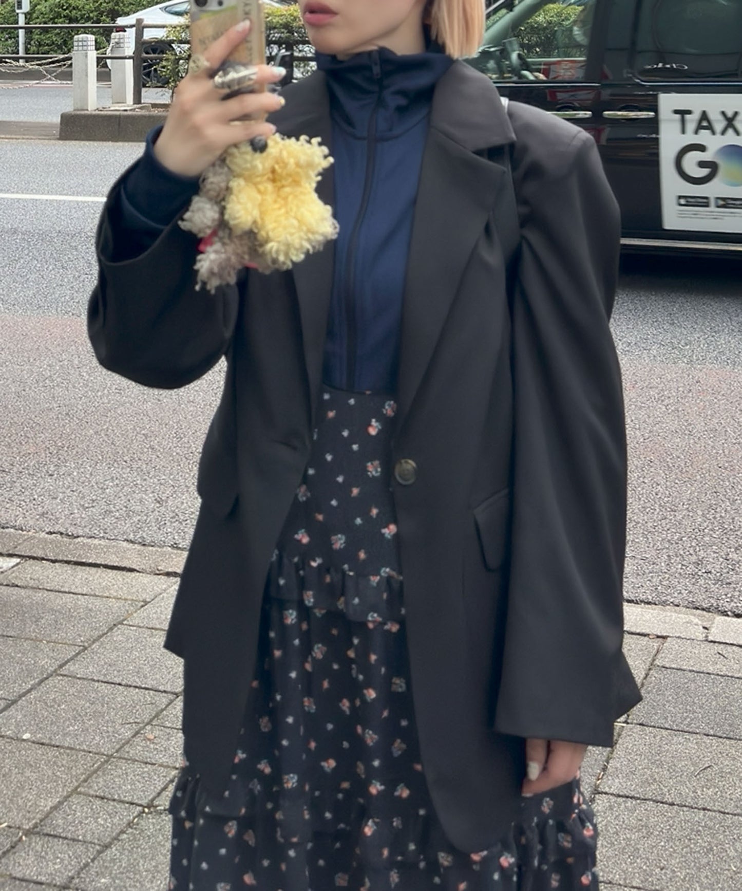 【セットアップで着られる】けっこうおっきめのかっこいいジャケット【ブラック】