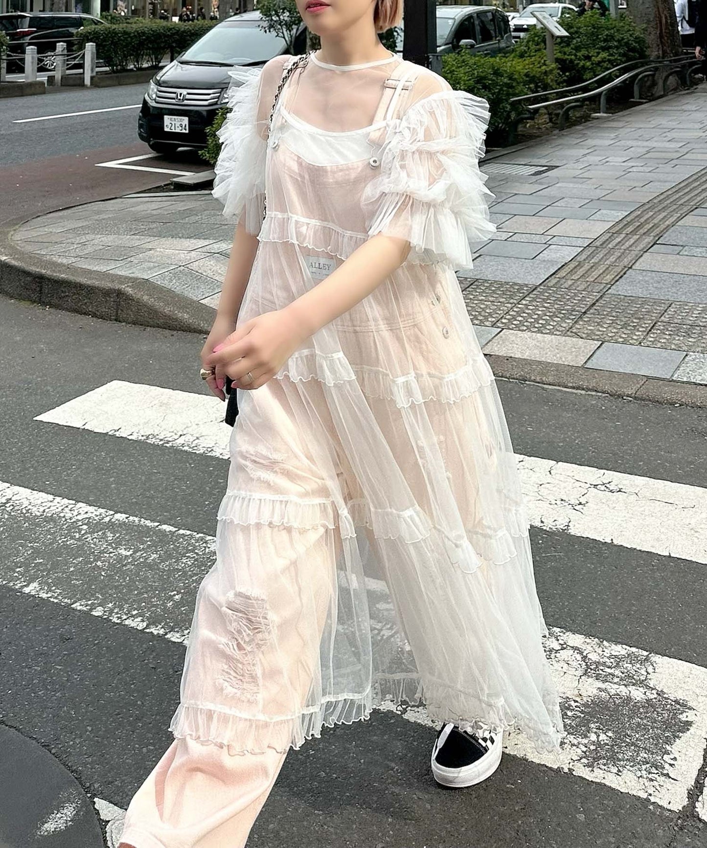 袖フリフリフラメンコシアーブラウス【オフホワイト】