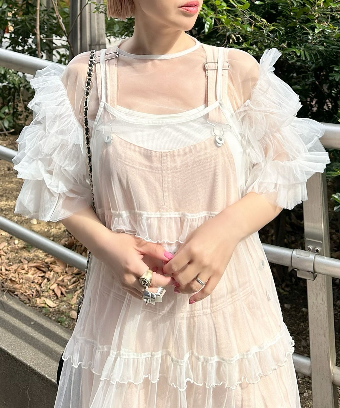 袖フリフリフラメンコシアーブラウス【オフホワイト】