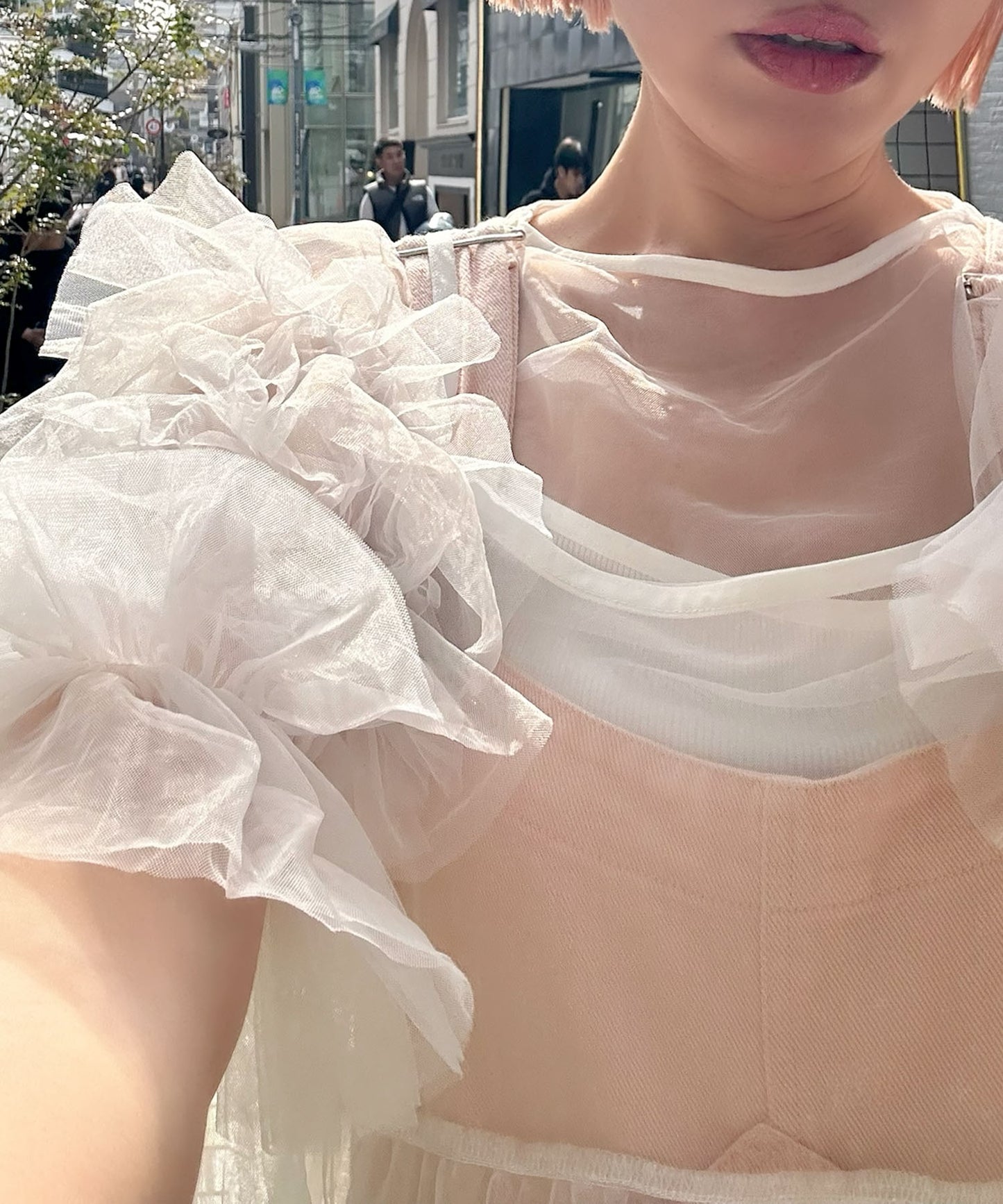 袖フリフリフラメンコシアーブラウス【オフホワイト】