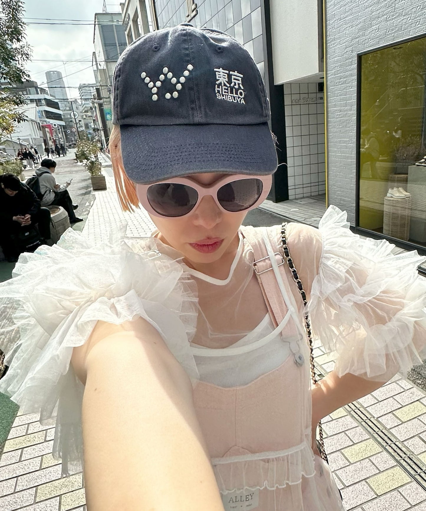 袖フリフリフラメンコシアーブラウス【オフホワイト】