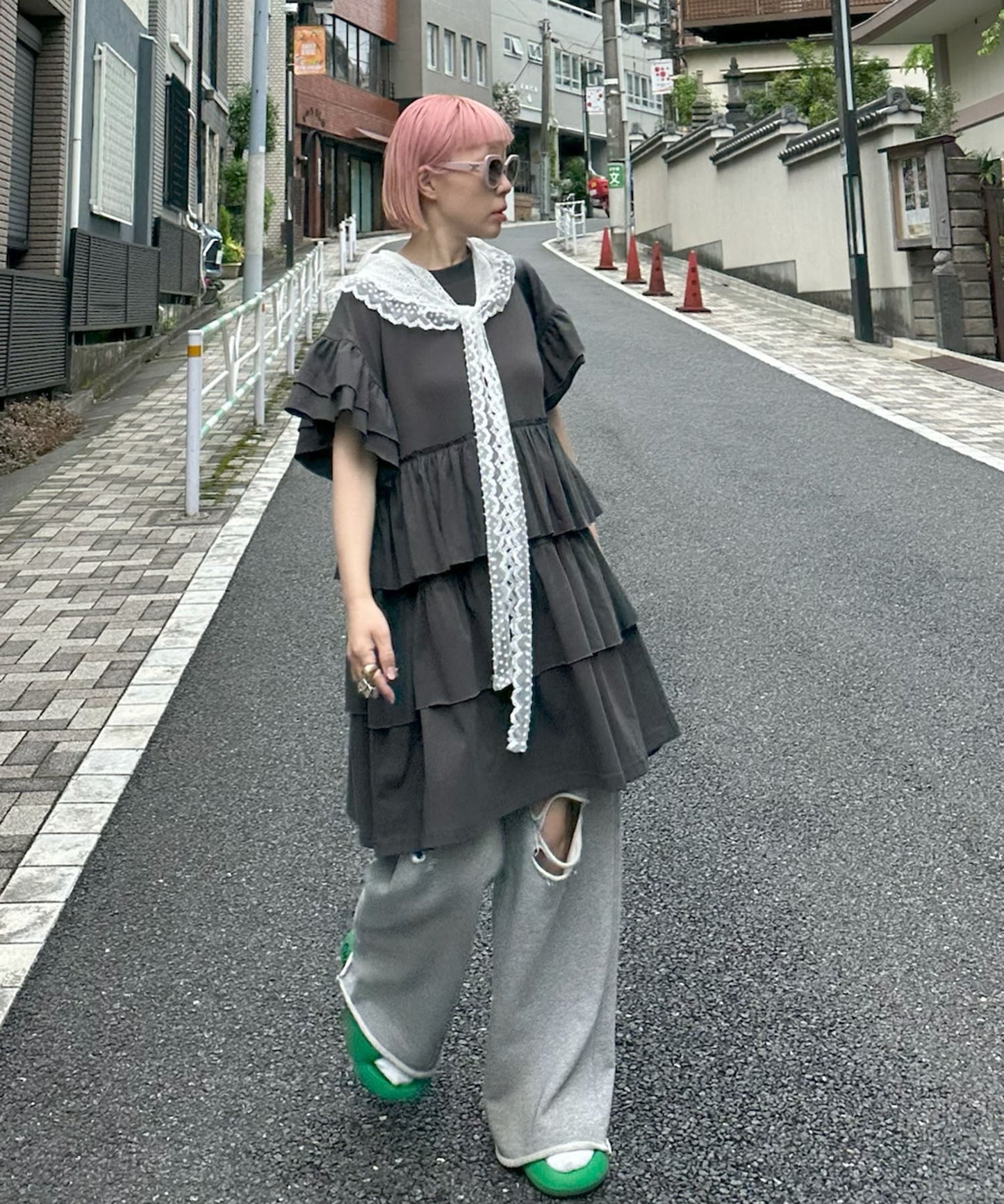 【復刻！】半袖になったフリフリカットワンピ【スミクロ】