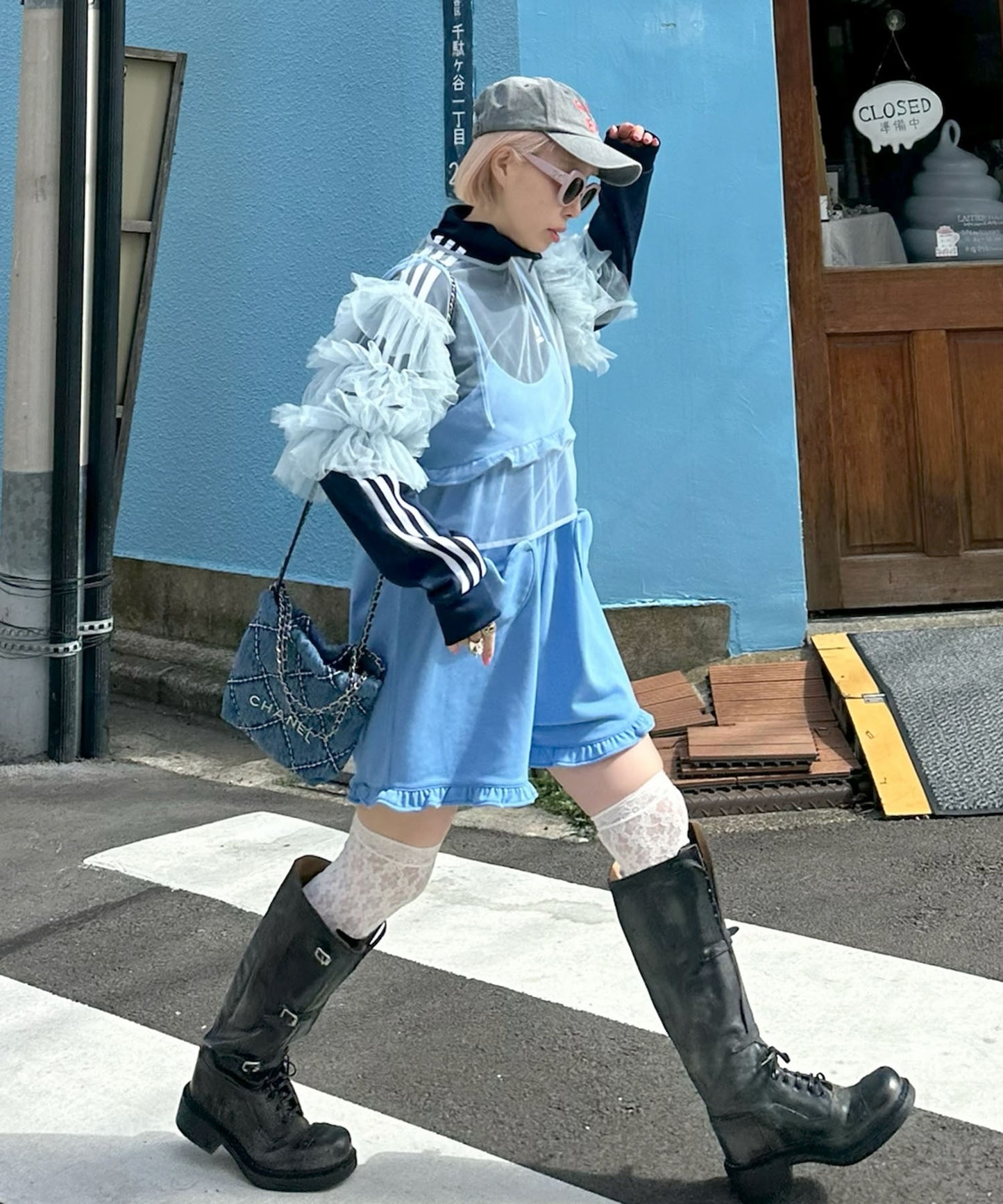 袖フリフリフラメンコシアーブラウス【サックスブルー】