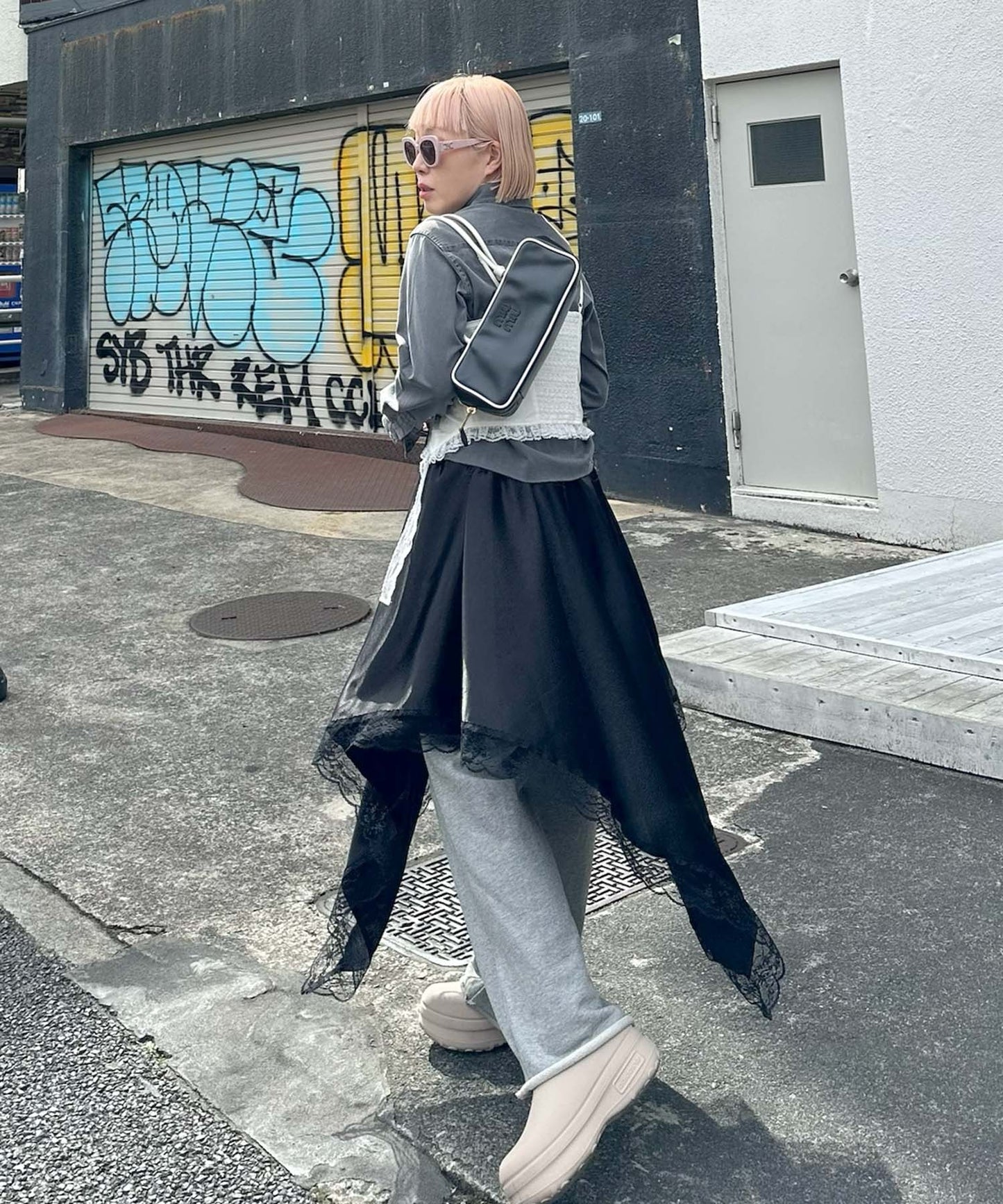 ドレープアシメスカート【ブラック】