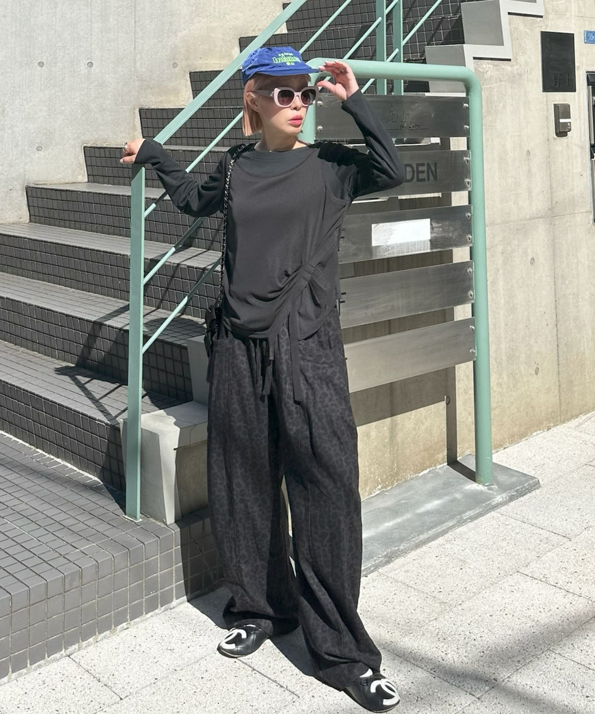 レオパード柄フロントタックパンツ【グレー】