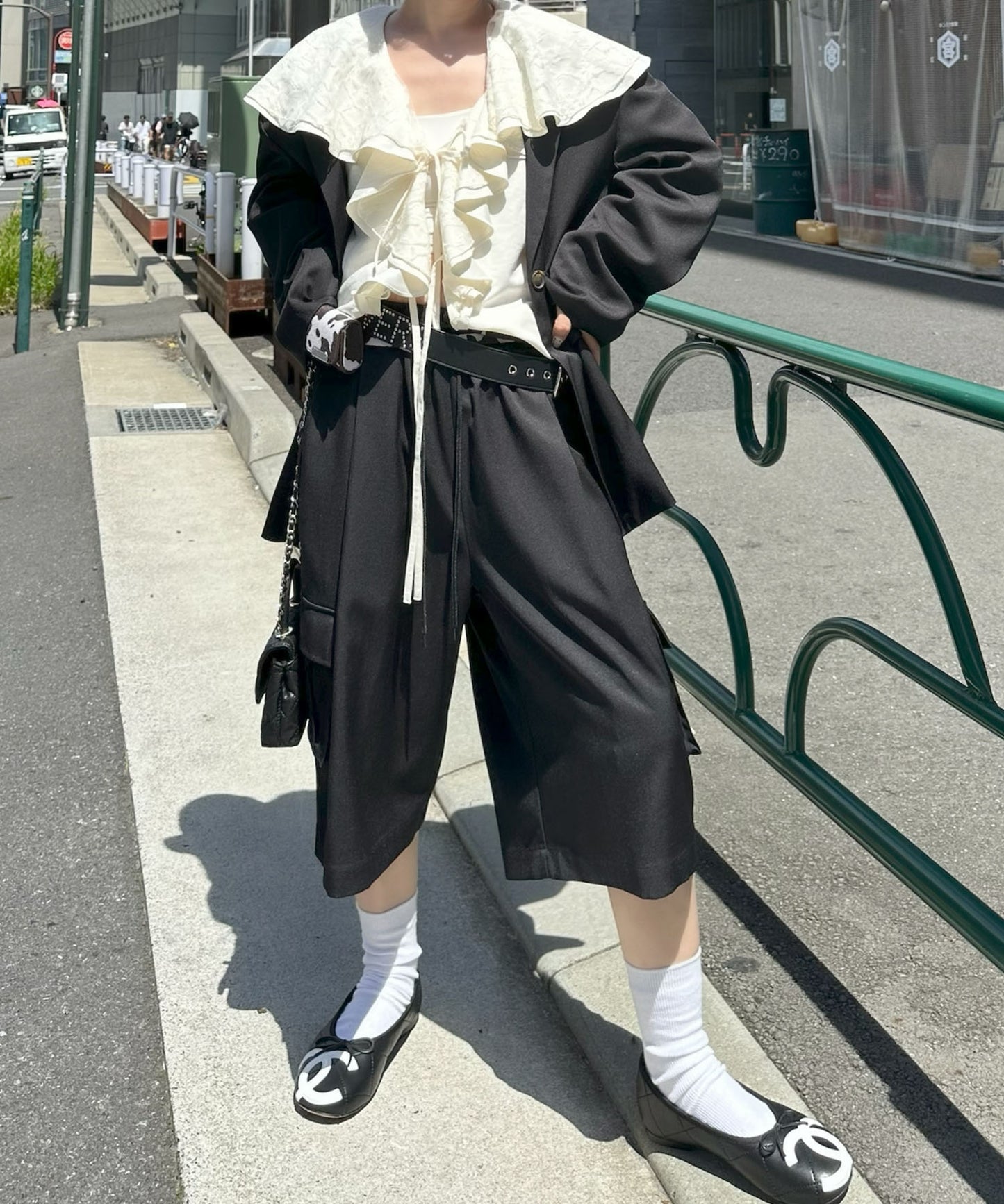 【セットアップで着られる】けっこうおっきめのかっこいいジャケット【ブラック】