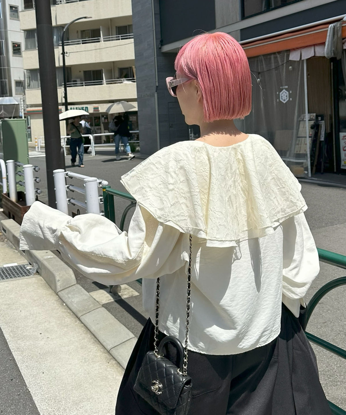 フリフリおっきめヴィンテージっぽブラウス【オフホワイト】
