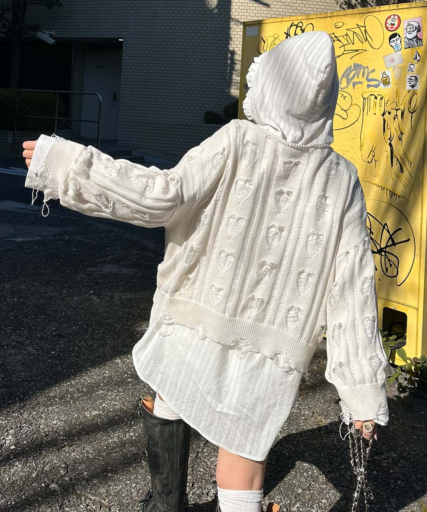 フリフリフードシャツ【オフホワイト】