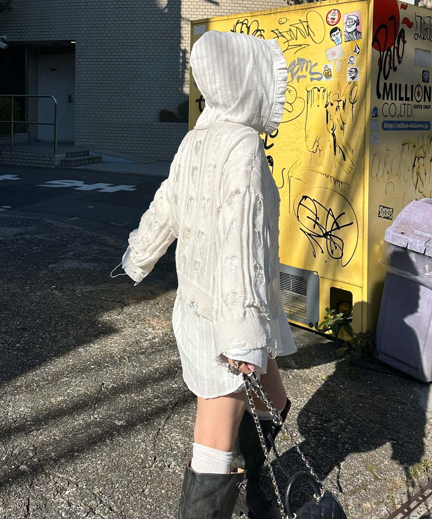 フリフリフードシャツ【オフホワイト】