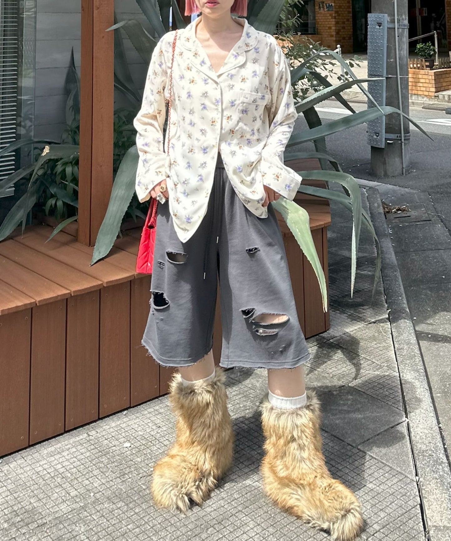 【セットアップで着られる】花柄パジャマゆるシャツ【オフホワイト】
