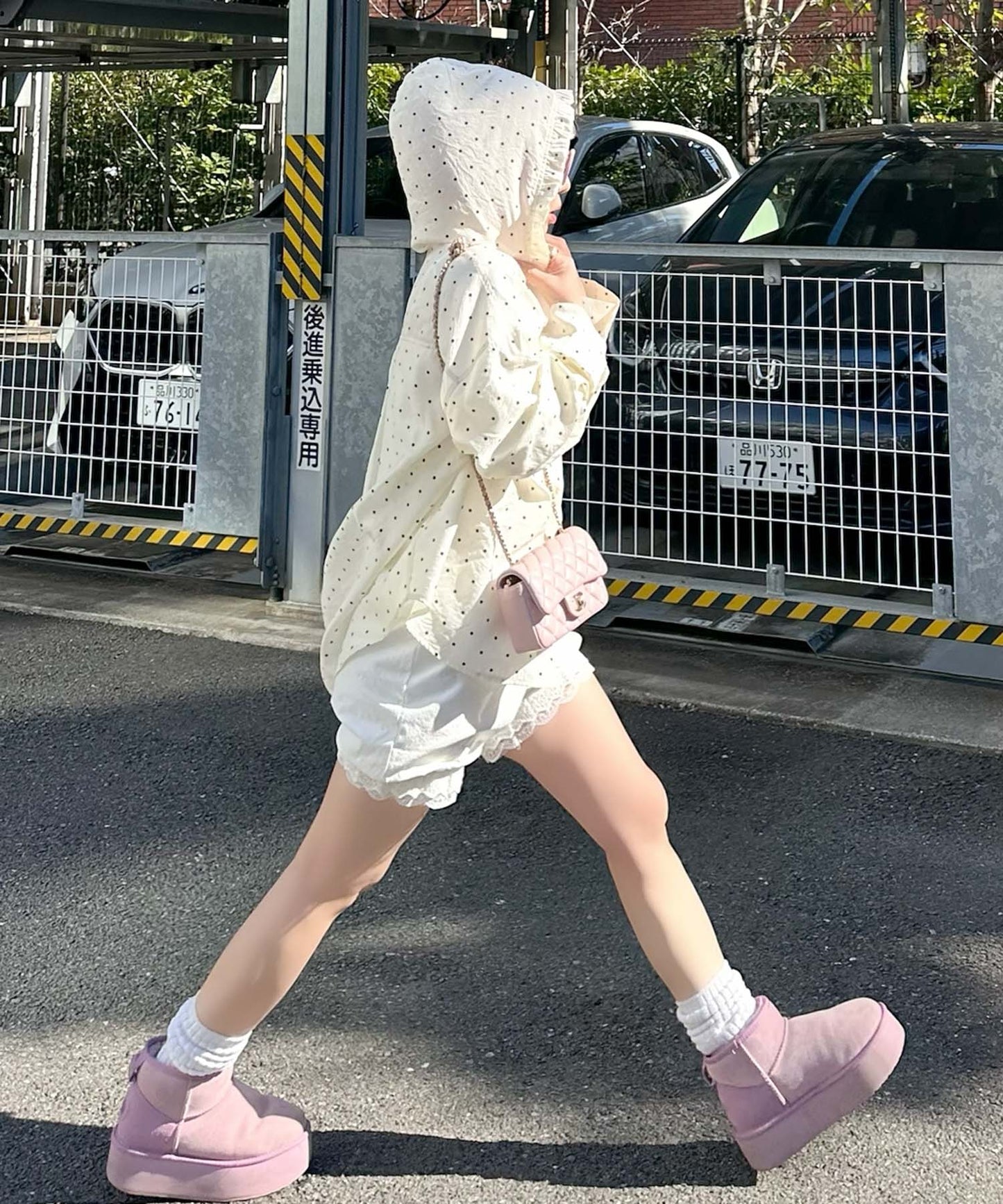 フリフリフードシャツ【ホワイト系】