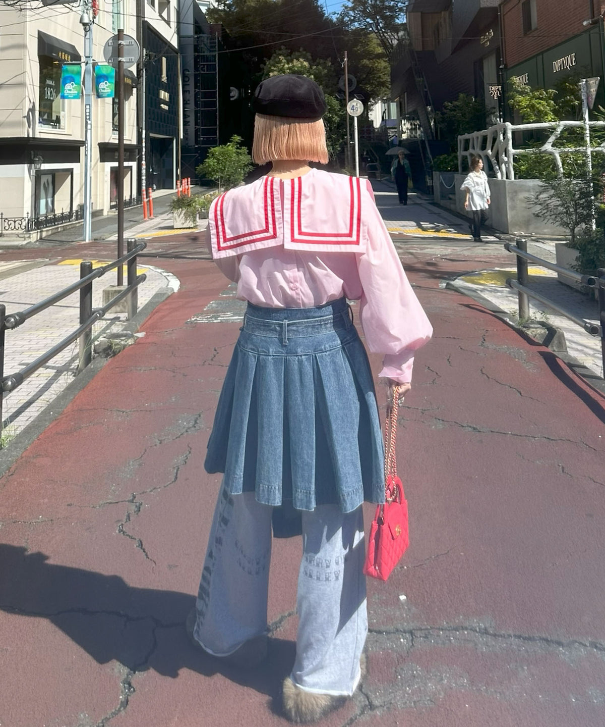 おっきいセーラー衿のライン入りブラウス【ピンク】
