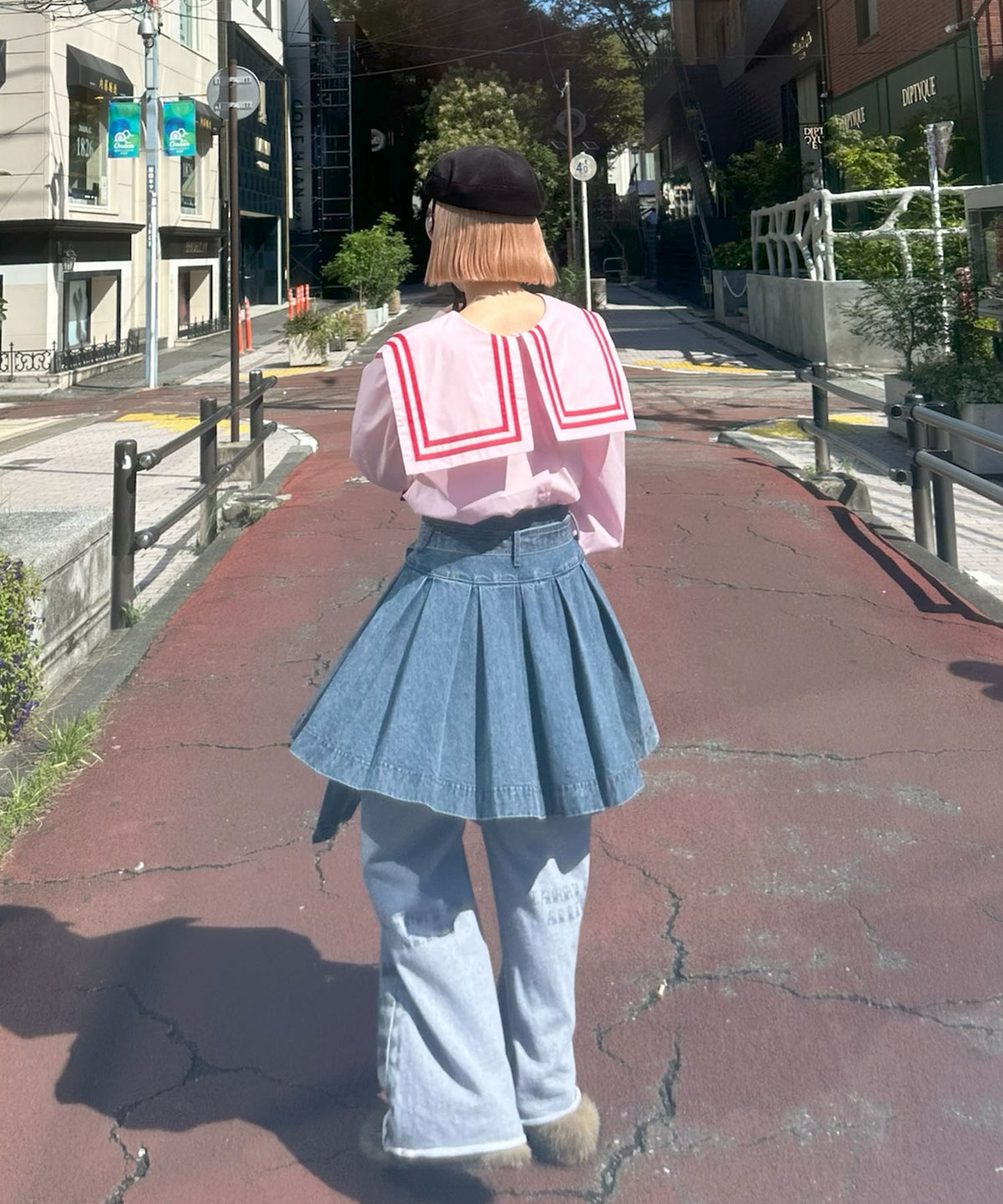 おっきいセーラー衿のライン入りブラウス【ピンク】